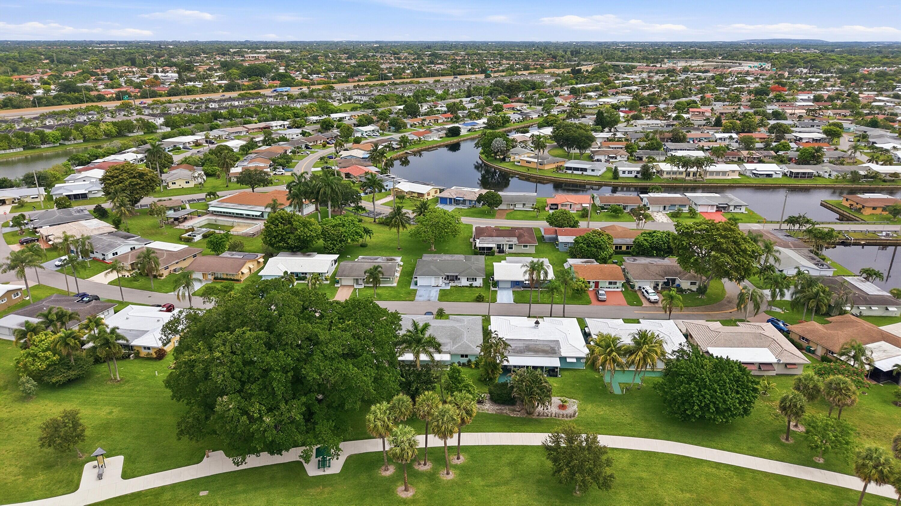 MAINLANDS OF TAMARAC LAKES SECTION 4 - Residential