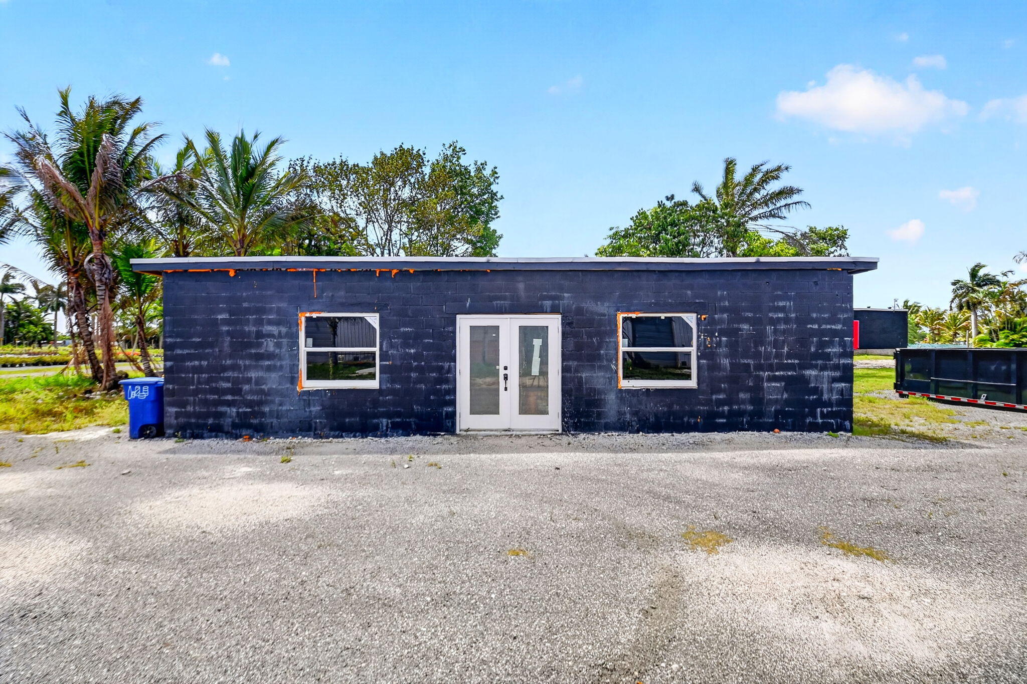 HERITAGE FARMS - Land