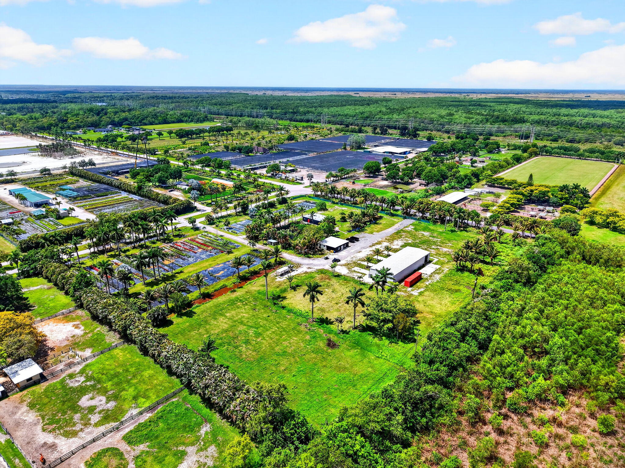 HERITAGE FARMS - Land