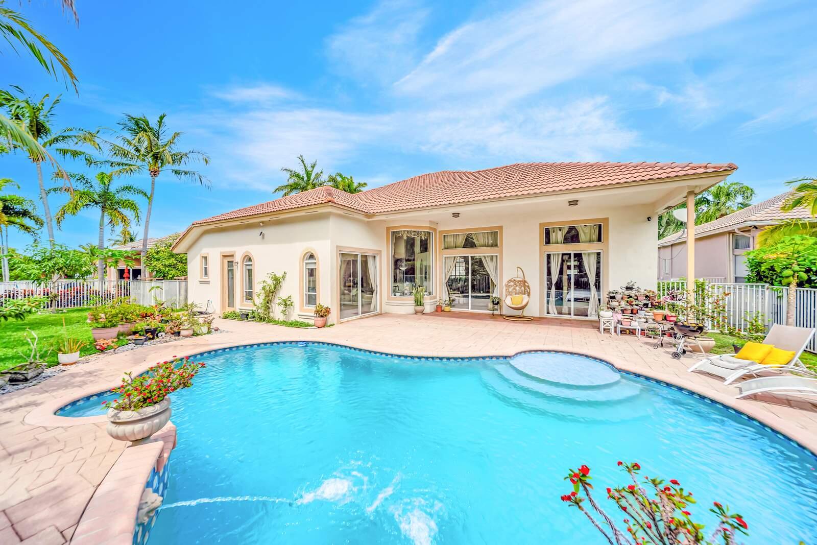 Grand Reserve - Residential