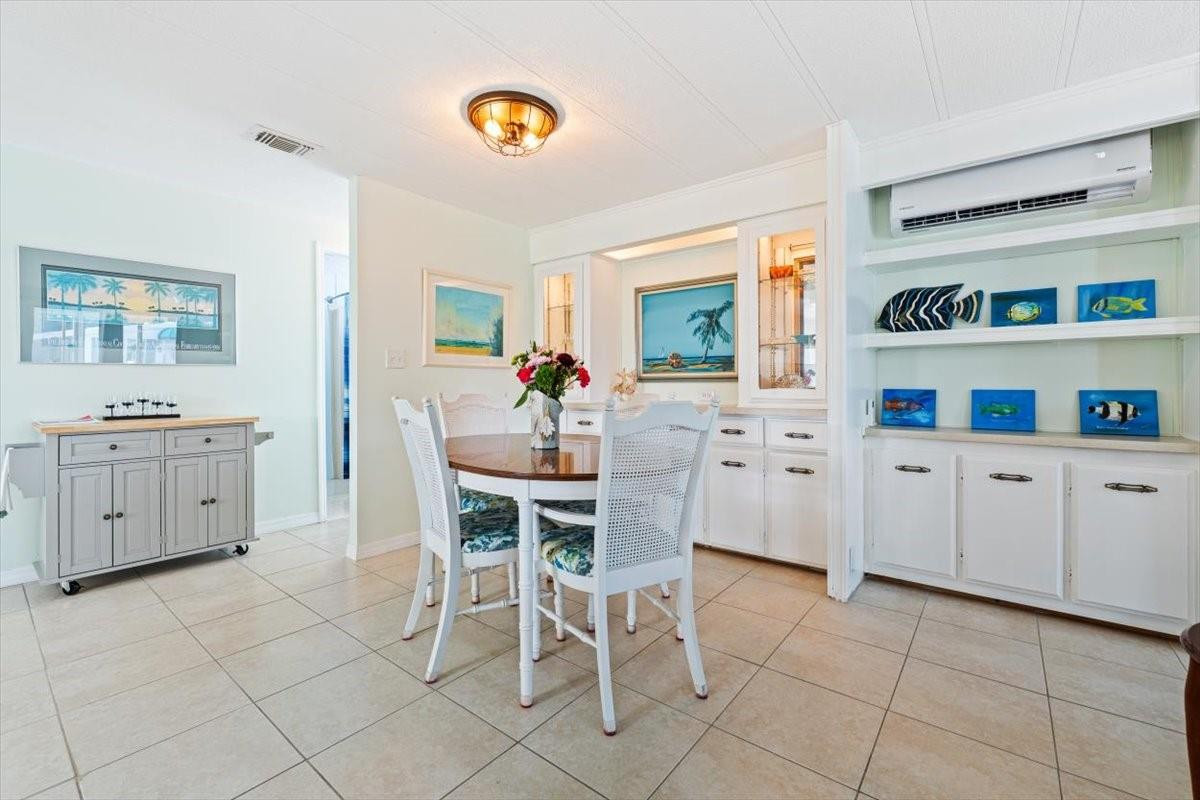 HIGHLAND MEADOWS ESTATES WEST - Residential