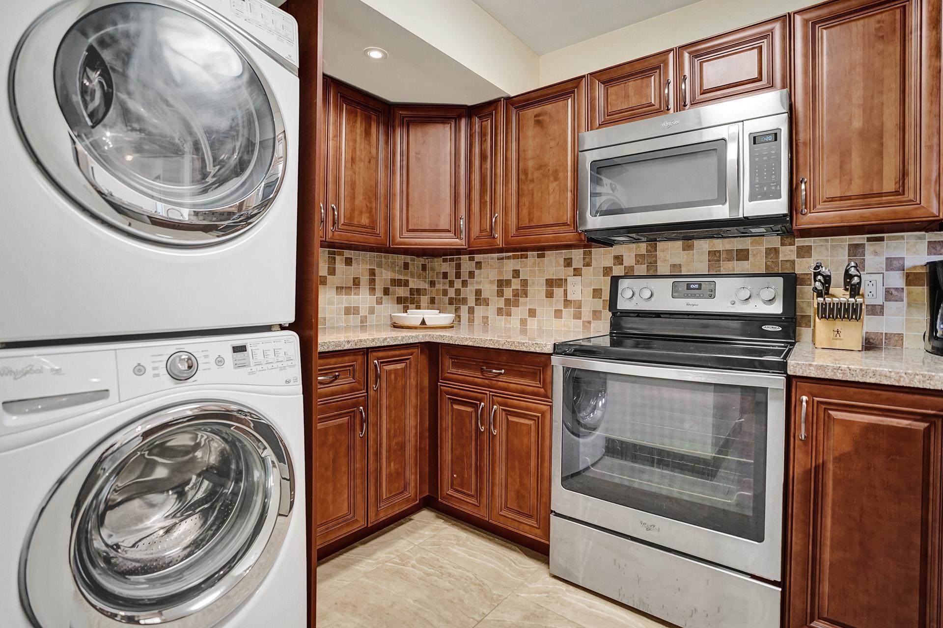SHERIDAN EAST CONDO BLDG 3 - Residential