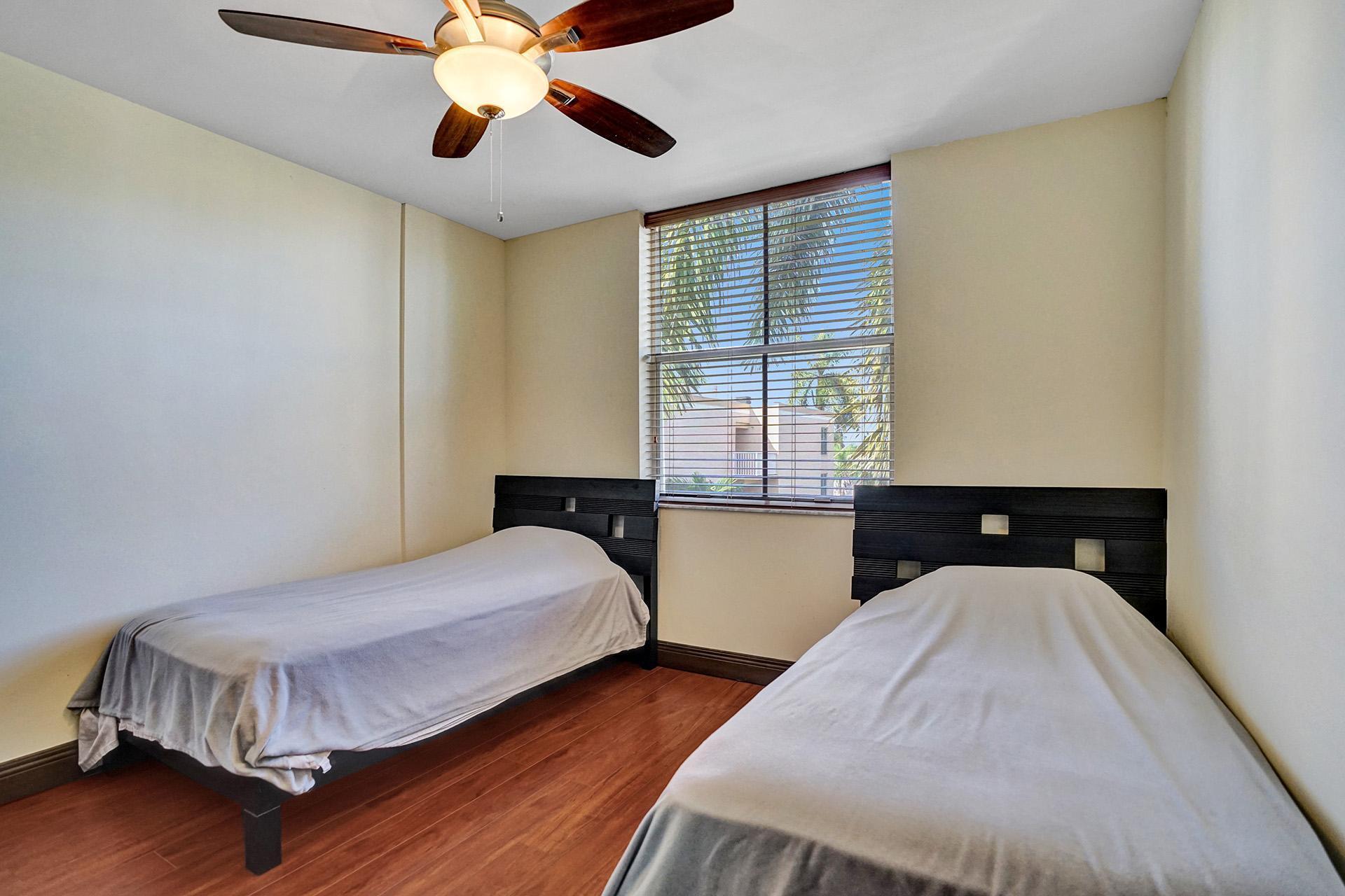SHERIDAN EAST CONDO BLDG 3 - Residential
