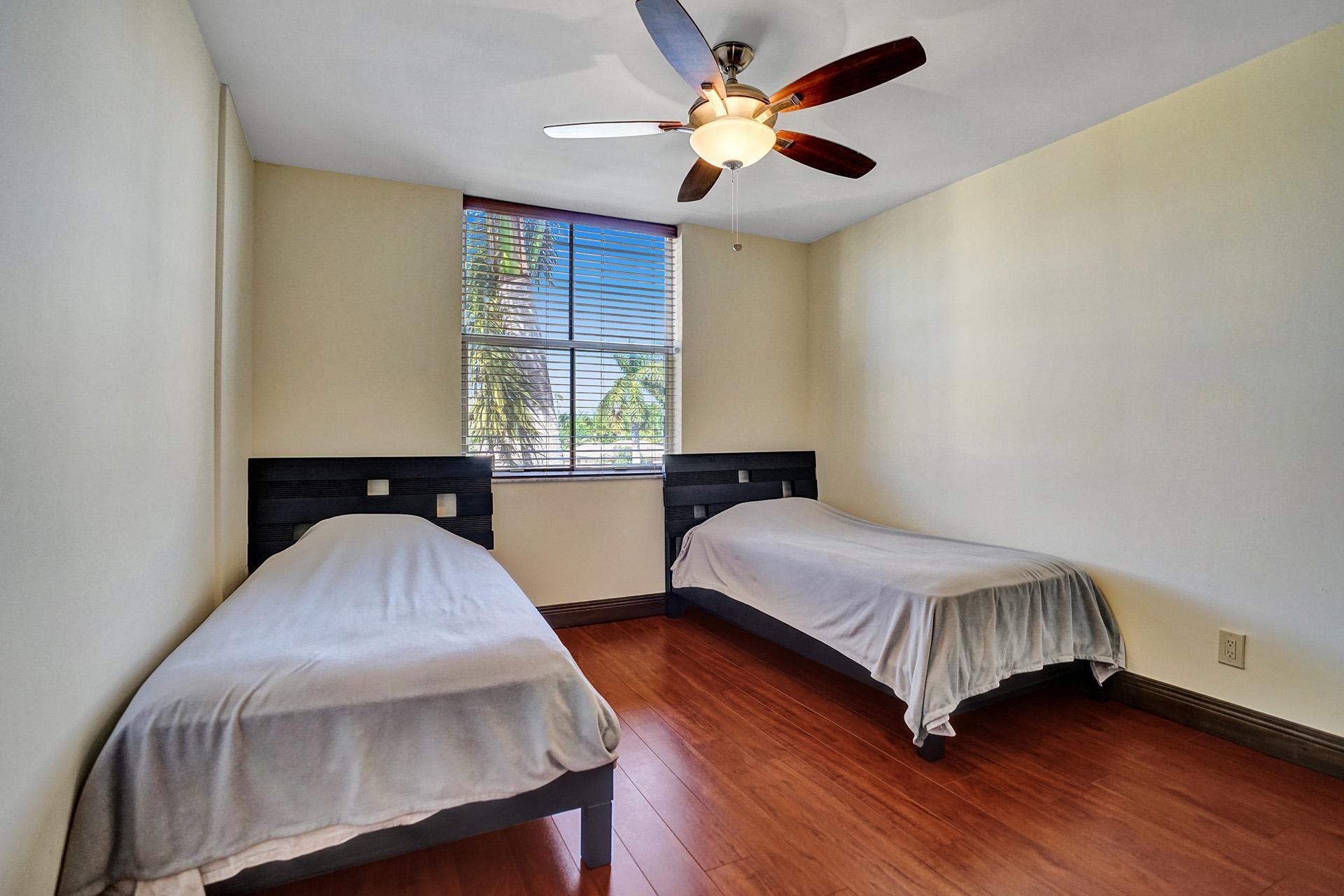 SHERIDAN EAST CONDO BLDG 3 - Residential