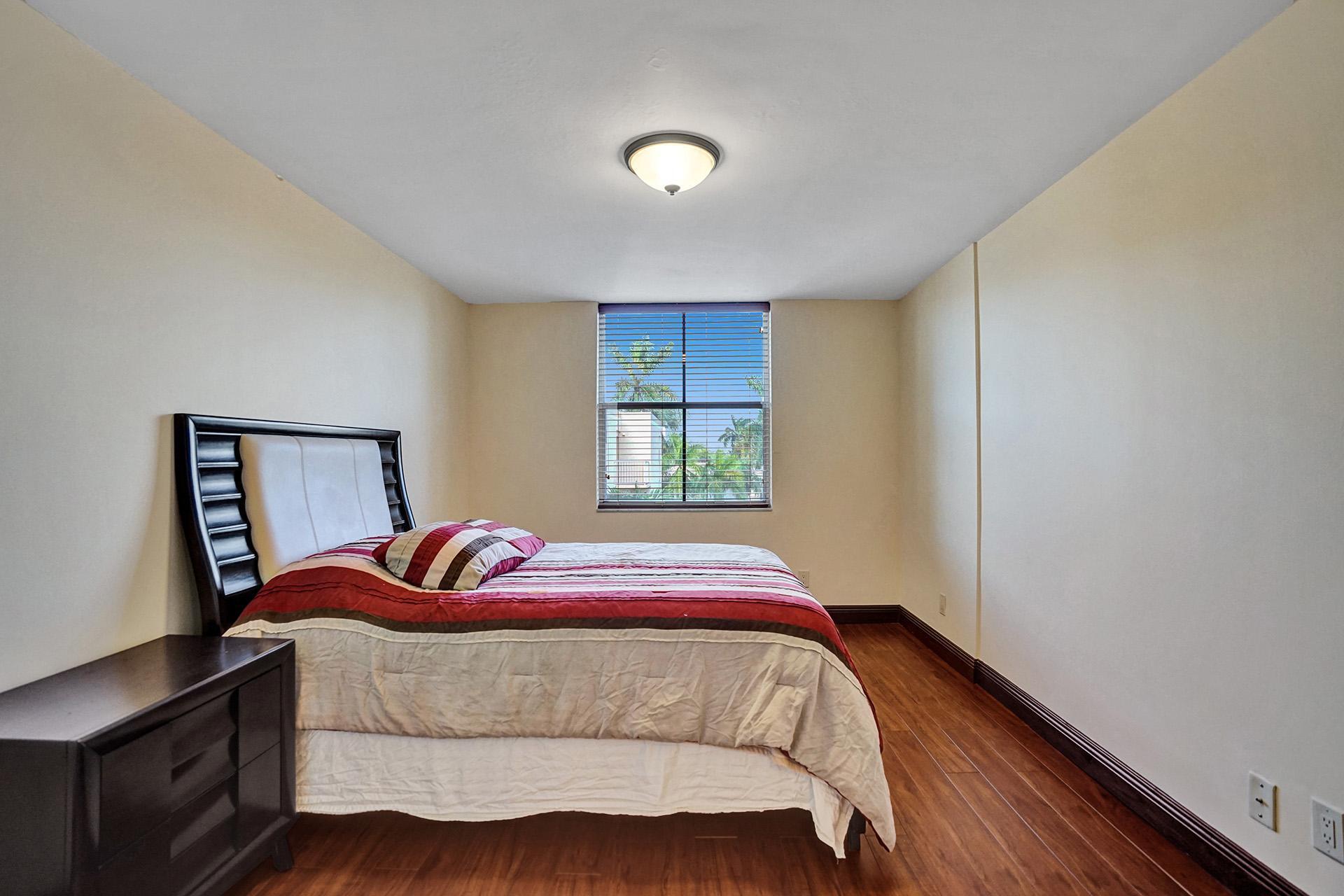 SHERIDAN EAST CONDO BLDG 3 - Residential