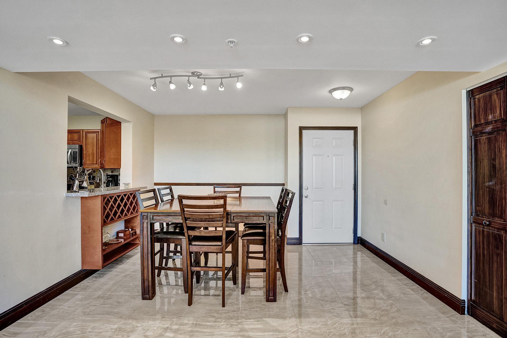 SHERIDAN EAST CONDO BLDG 3 - Residential
