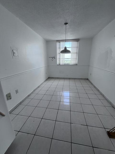 STRATFORD HOUSE CONDO - Residential