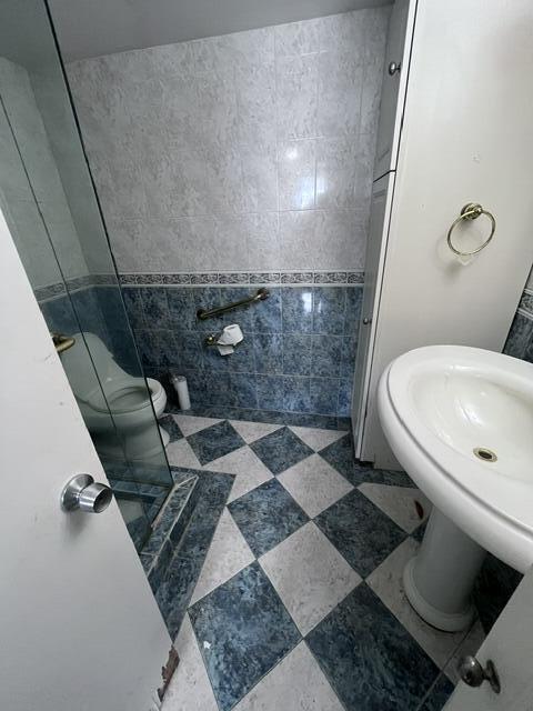 STRATFORD HOUSE CONDO - Residential