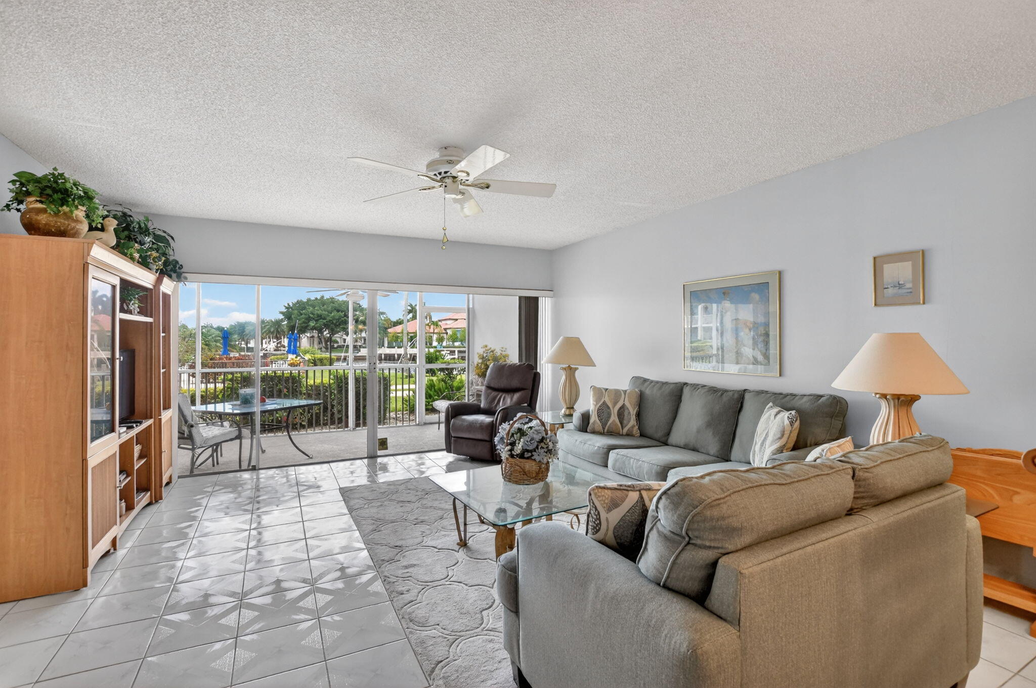 RIVER HOUSE TOWERS CONDO - Residential
