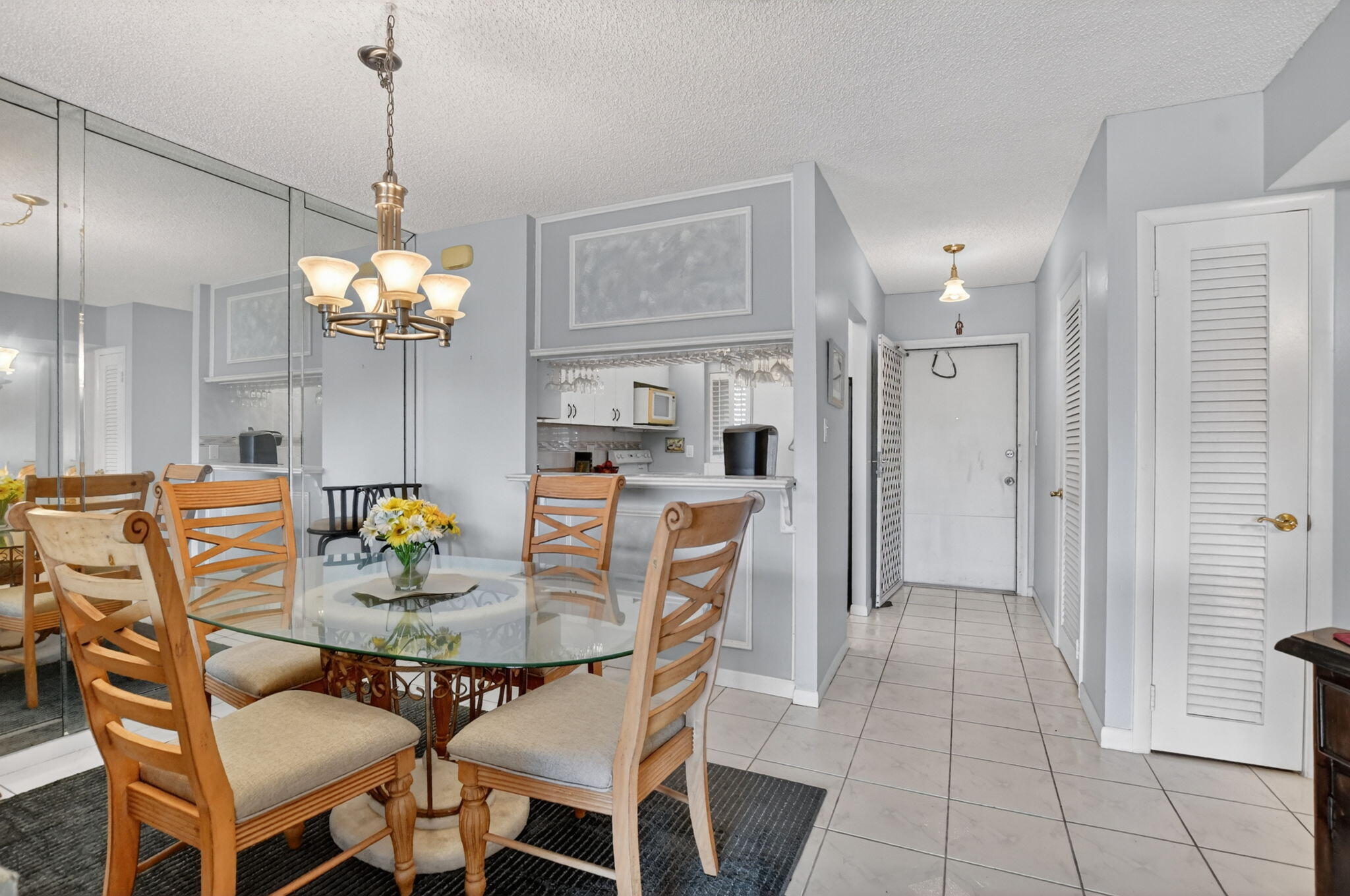 RIVER HOUSE TOWERS CONDO - Residential