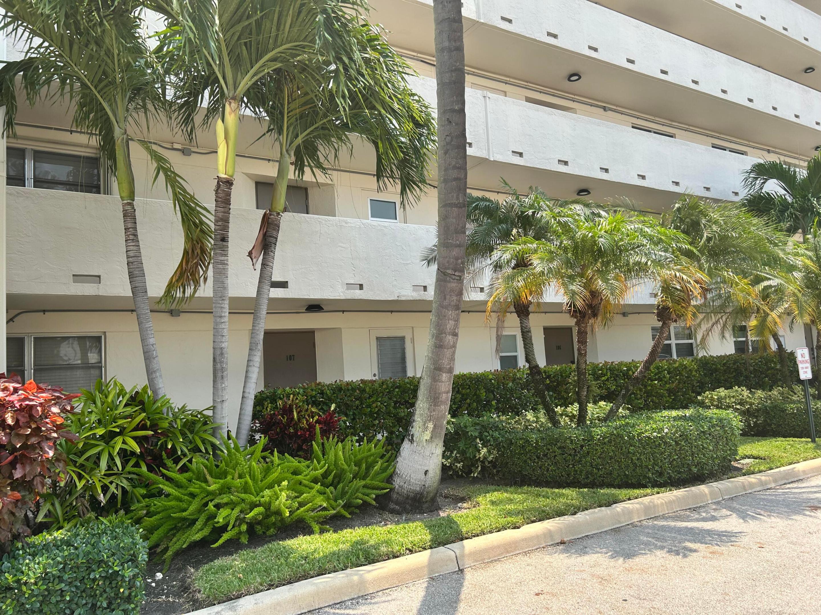 RIVER HOUSE TOWERS CONDO - Residential
