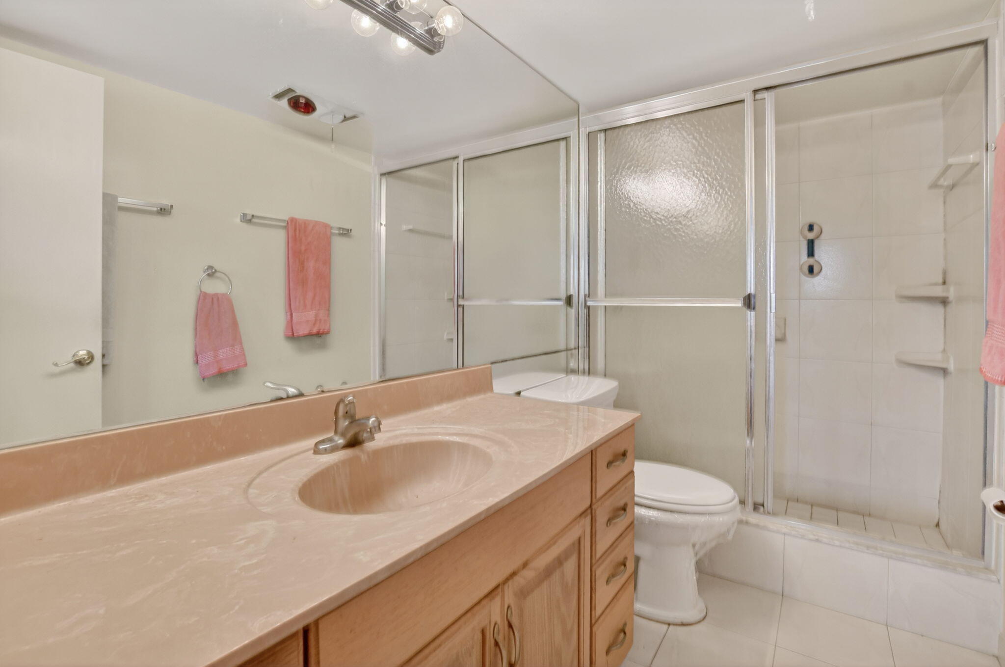 RIVER HOUSE TOWERS CONDO - Residential