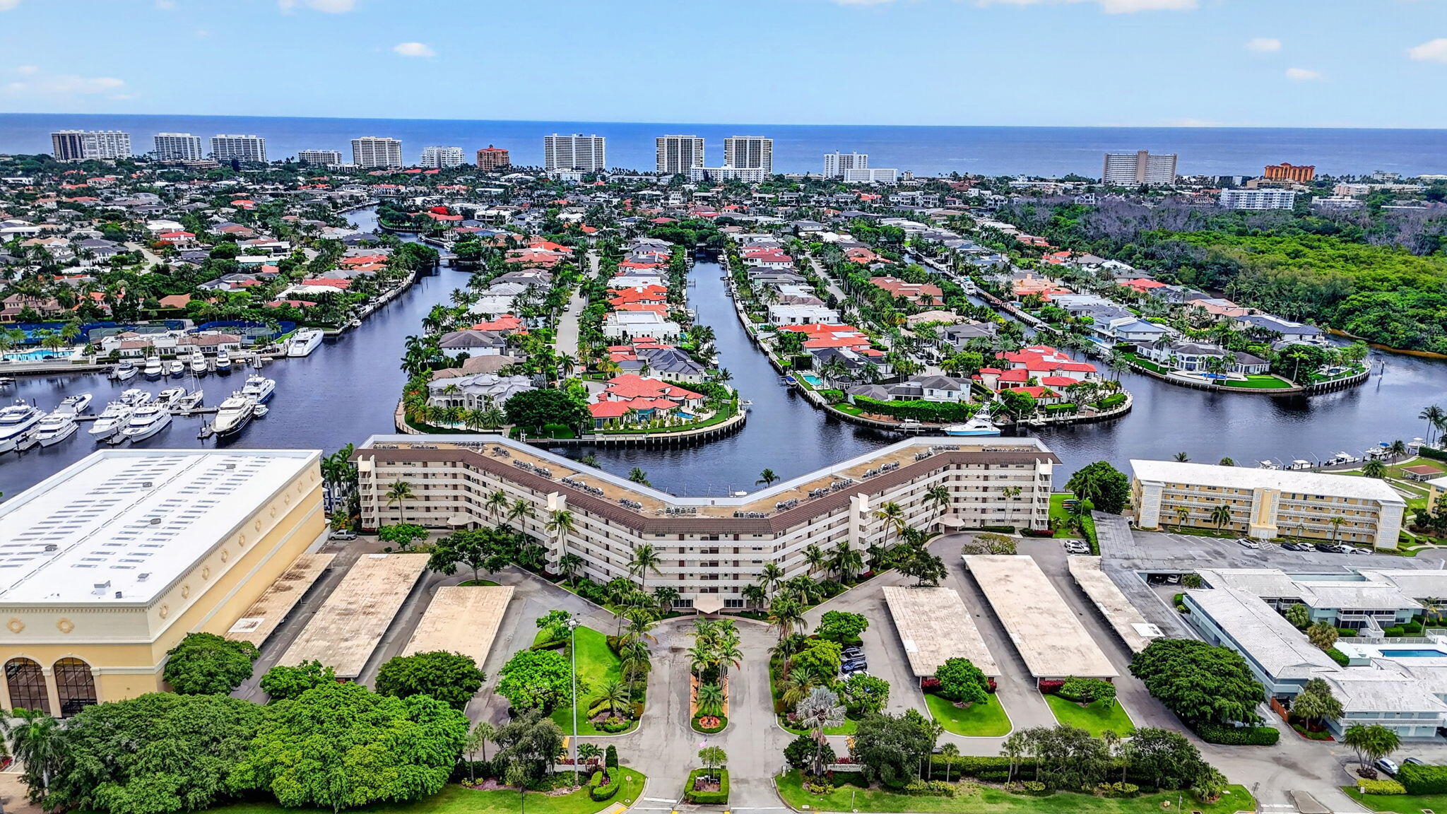 RIVER HOUSE TOWERS CONDO - Residential