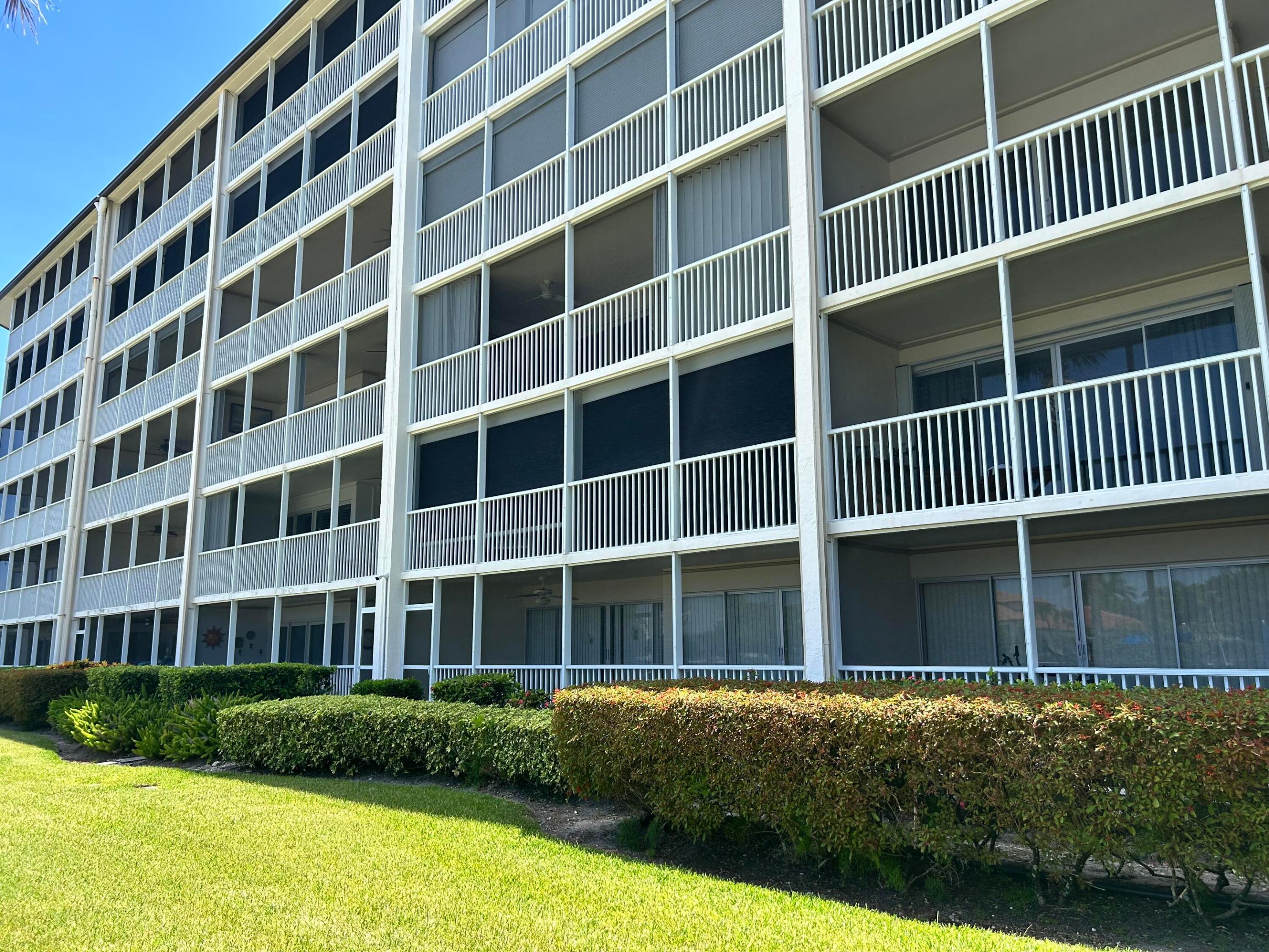 RIVER HOUSE TOWERS CONDO - Residential