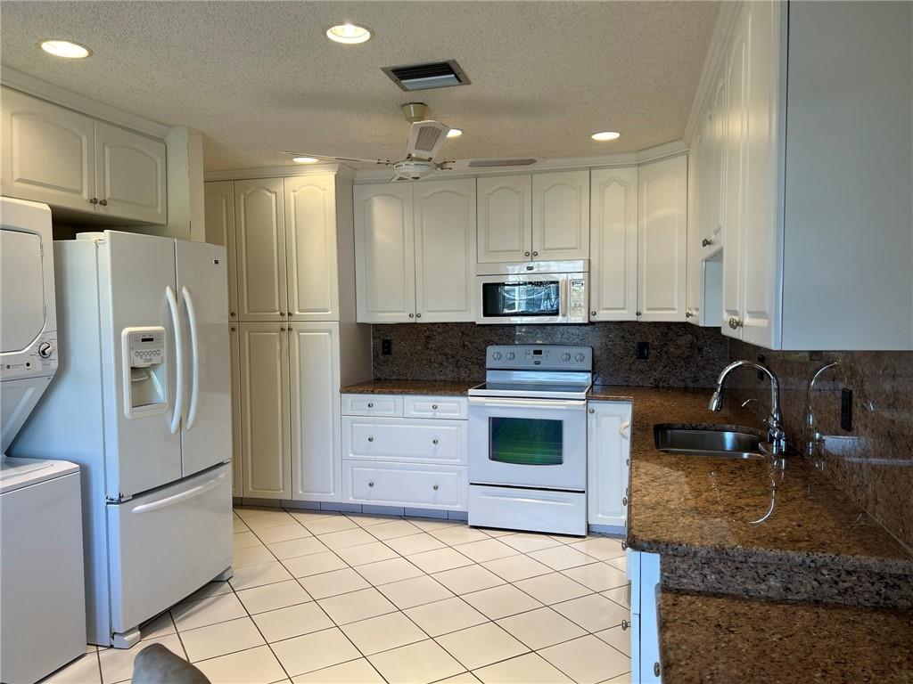 Pines of Delray North - Residential