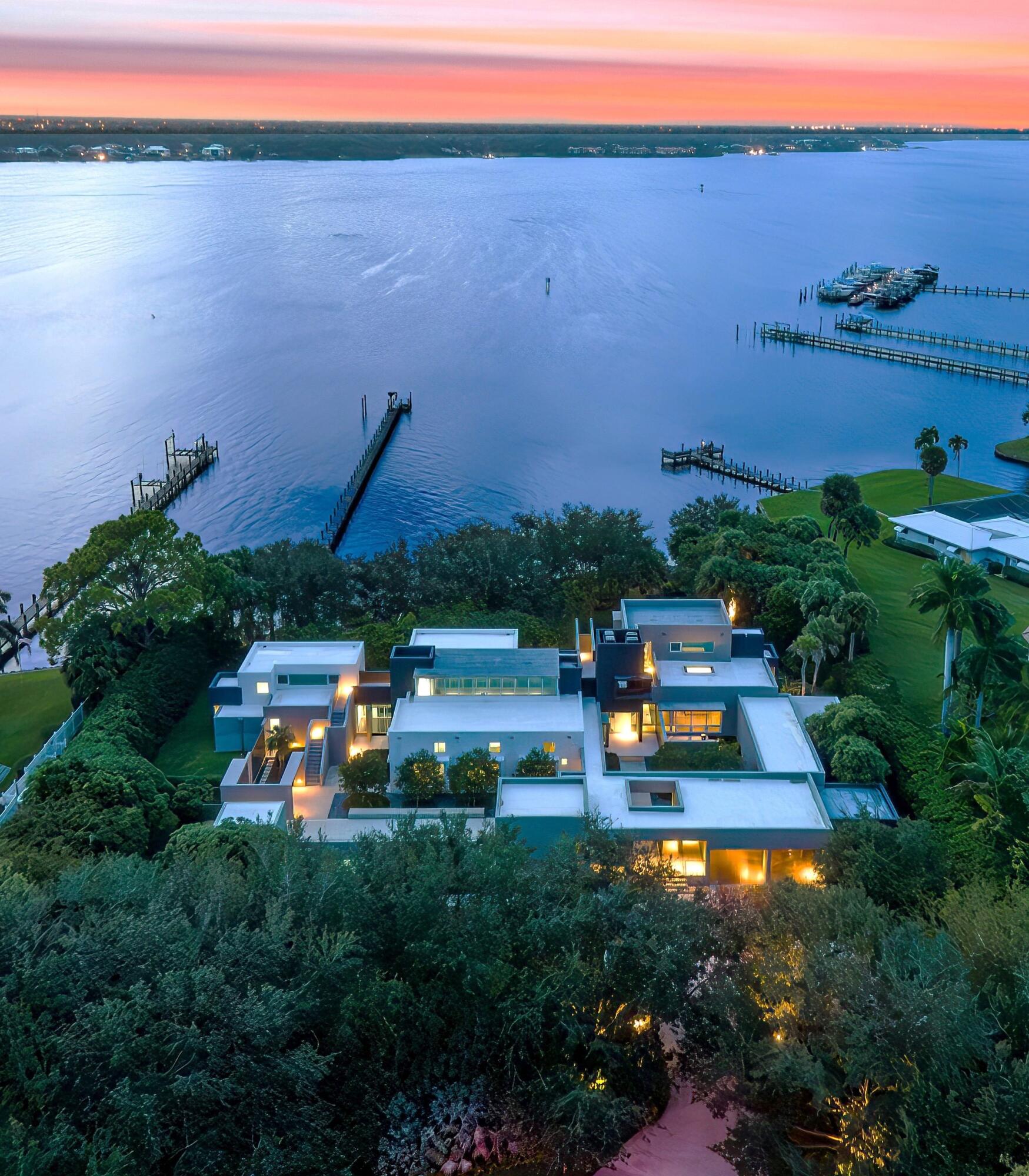 NORTH RIVER SHORES - Residential