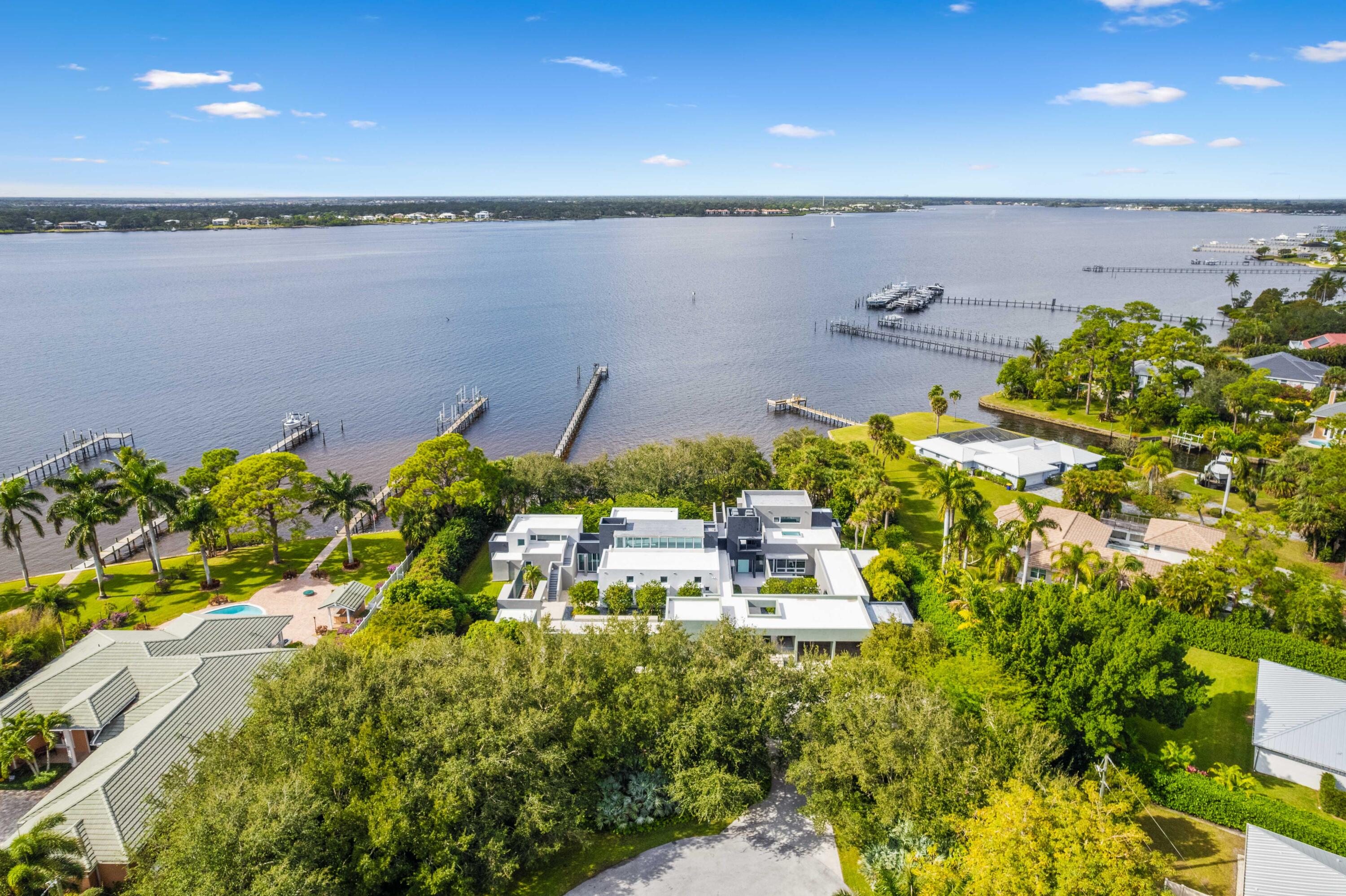 NORTH RIVER SHORES - Residential