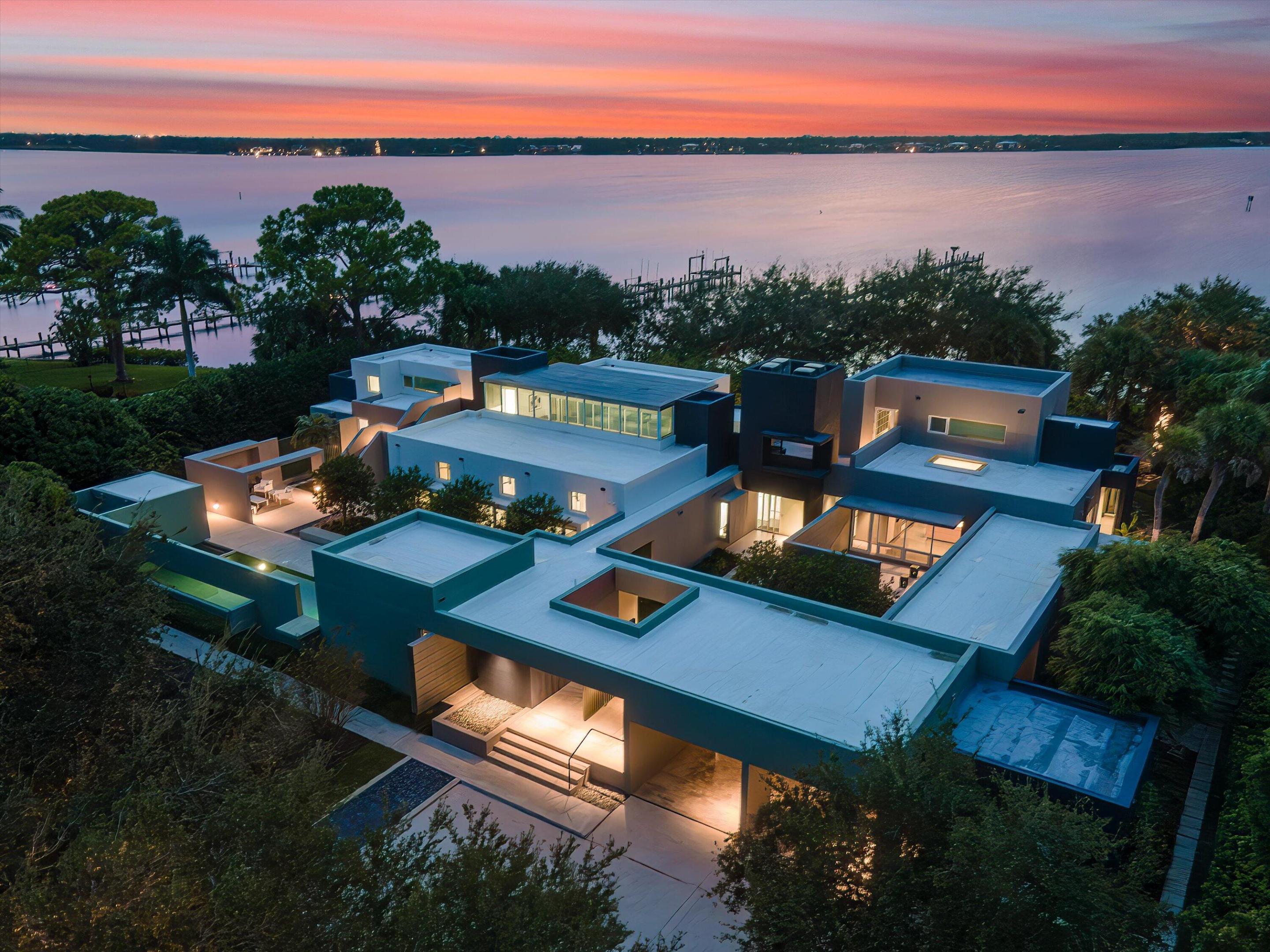 NORTH RIVER SHORES - Residential