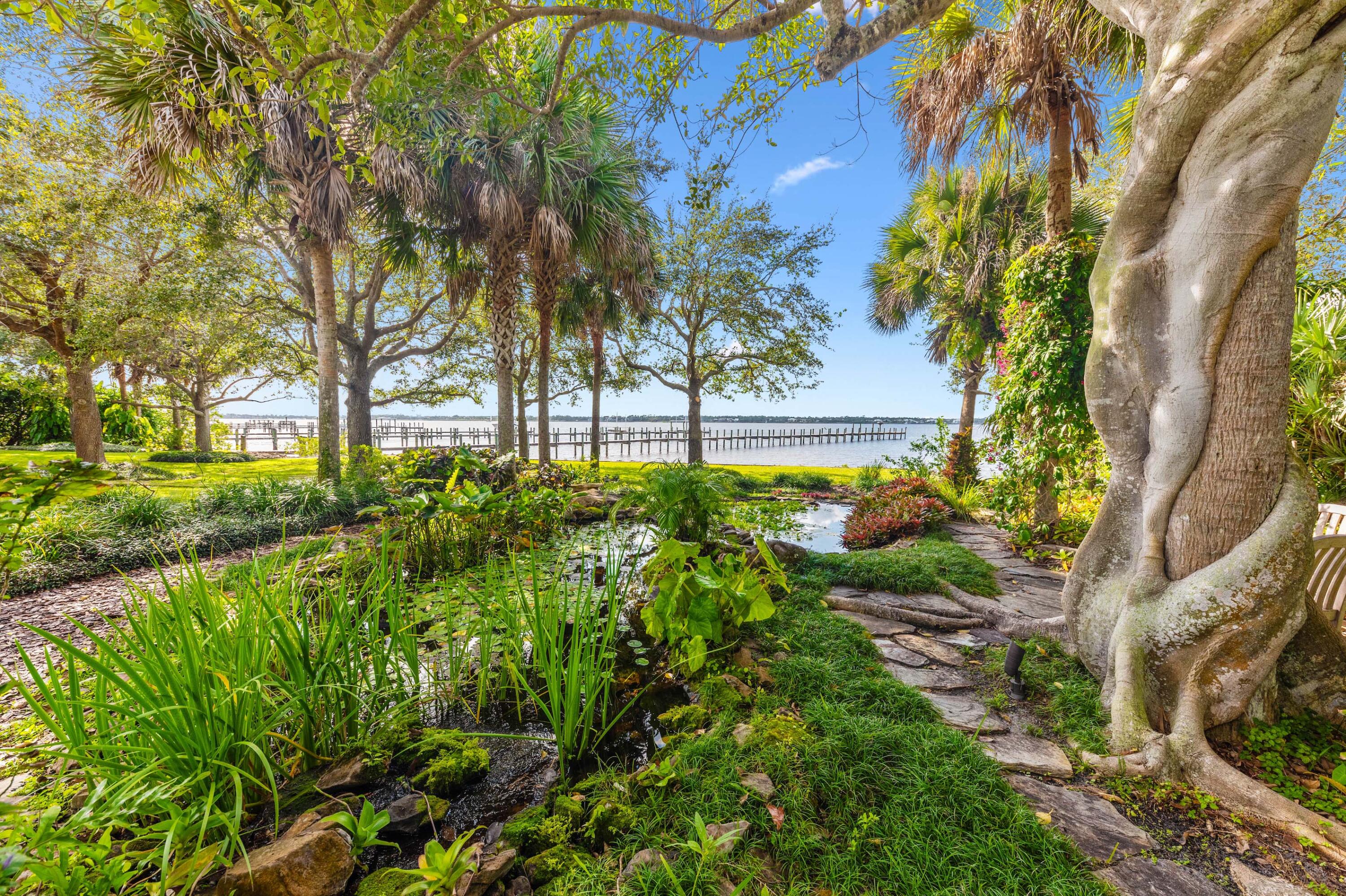 NORTH RIVER SHORES - Residential