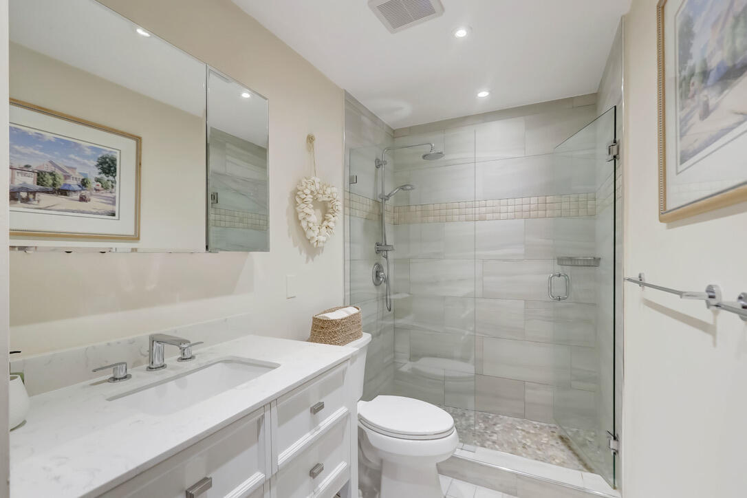 MIDDLE RIVER VILLAS CONDO - Residential Lease