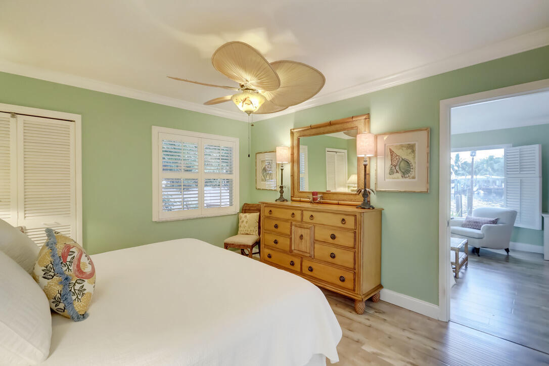 MIDDLE RIVER VILLAS CONDO - Residential Lease