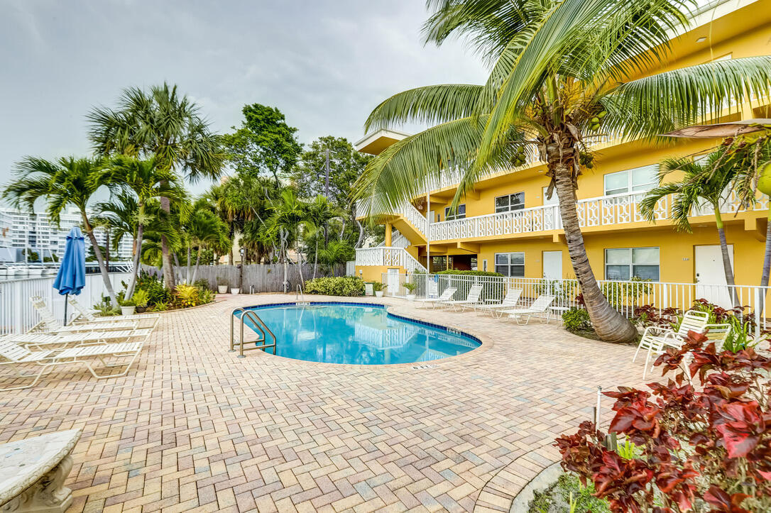 MIDDLE RIVER VILLAS CONDO - Residential Lease