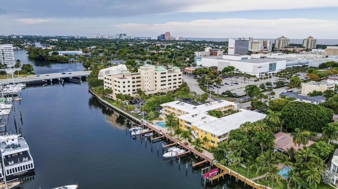 MIDDLE RIVER VILLAS CONDO - Residential Lease