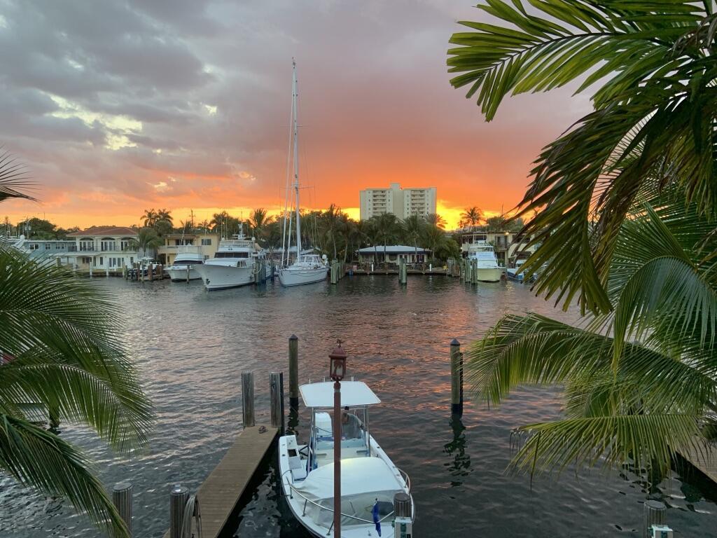 MIDDLE RIVER VILLAS CONDO - Residential Lease