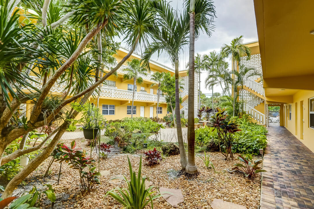 MIDDLE RIVER VILLAS CONDO - Residential Lease