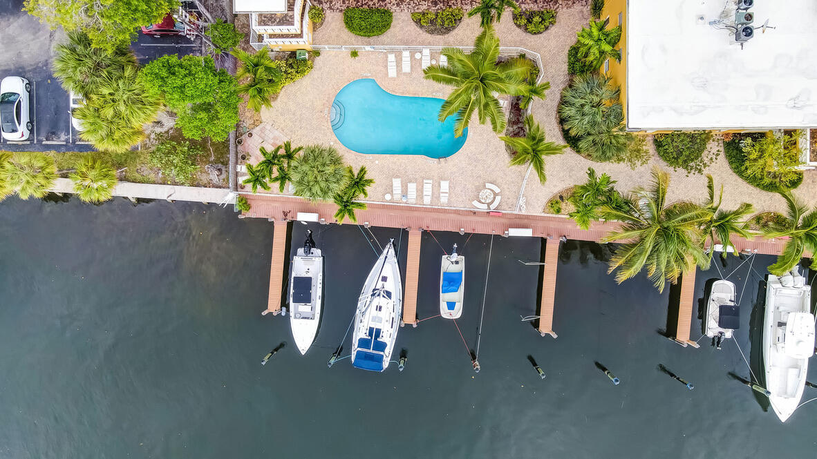 MIDDLE RIVER VILLAS CONDO - Residential Lease