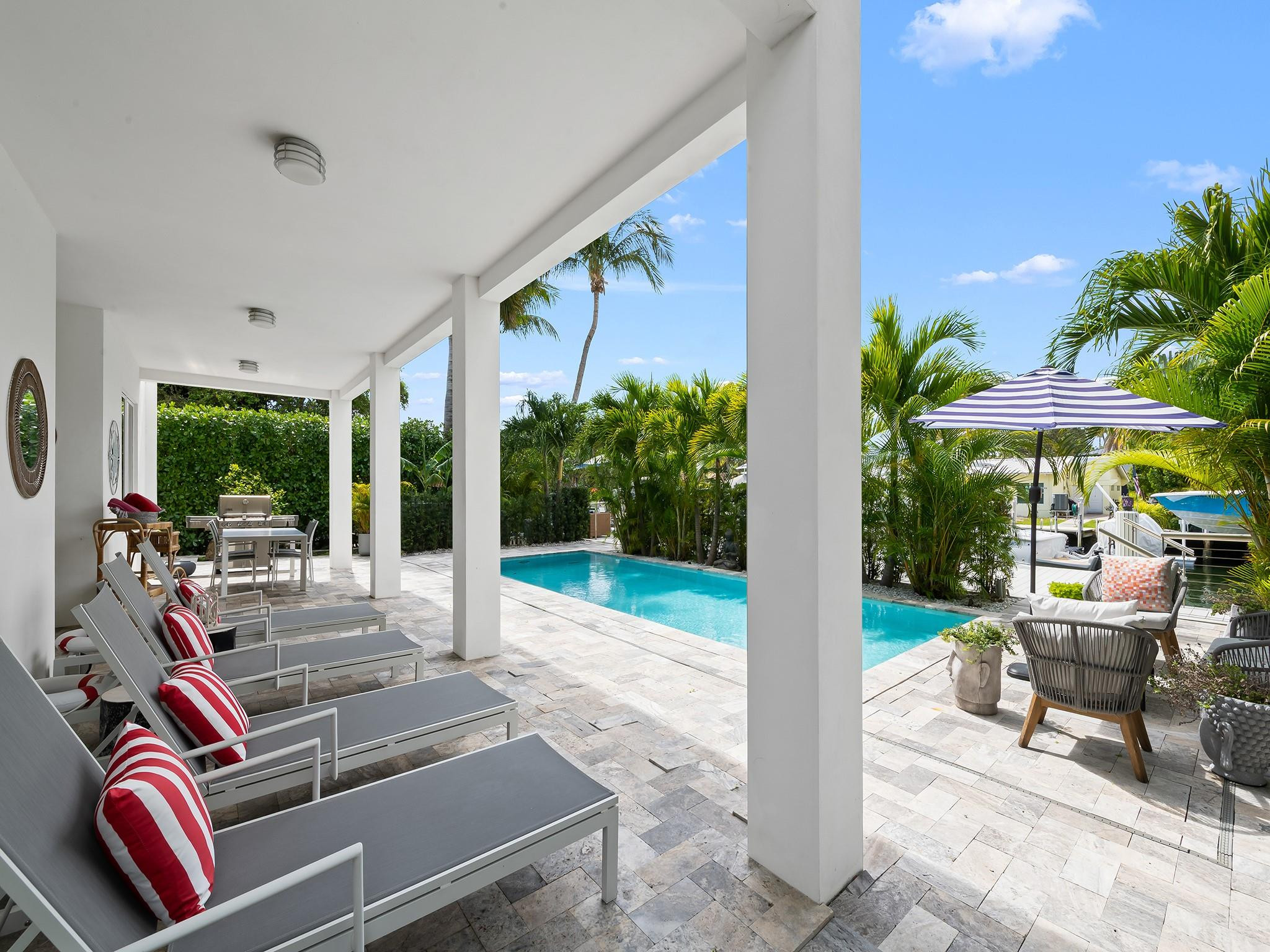 Las Olas Isles - Residential