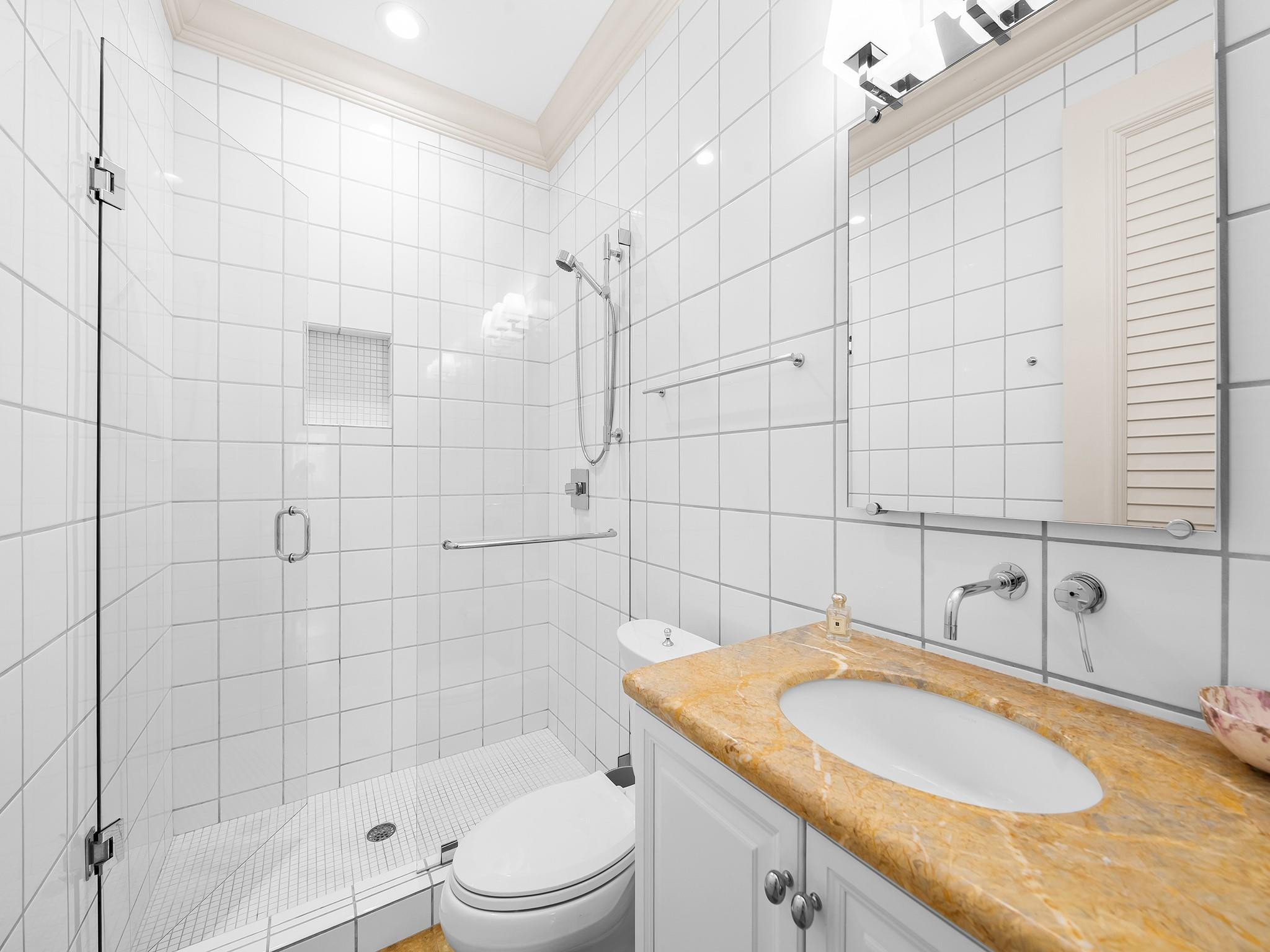 Las Olas Isles - Residential