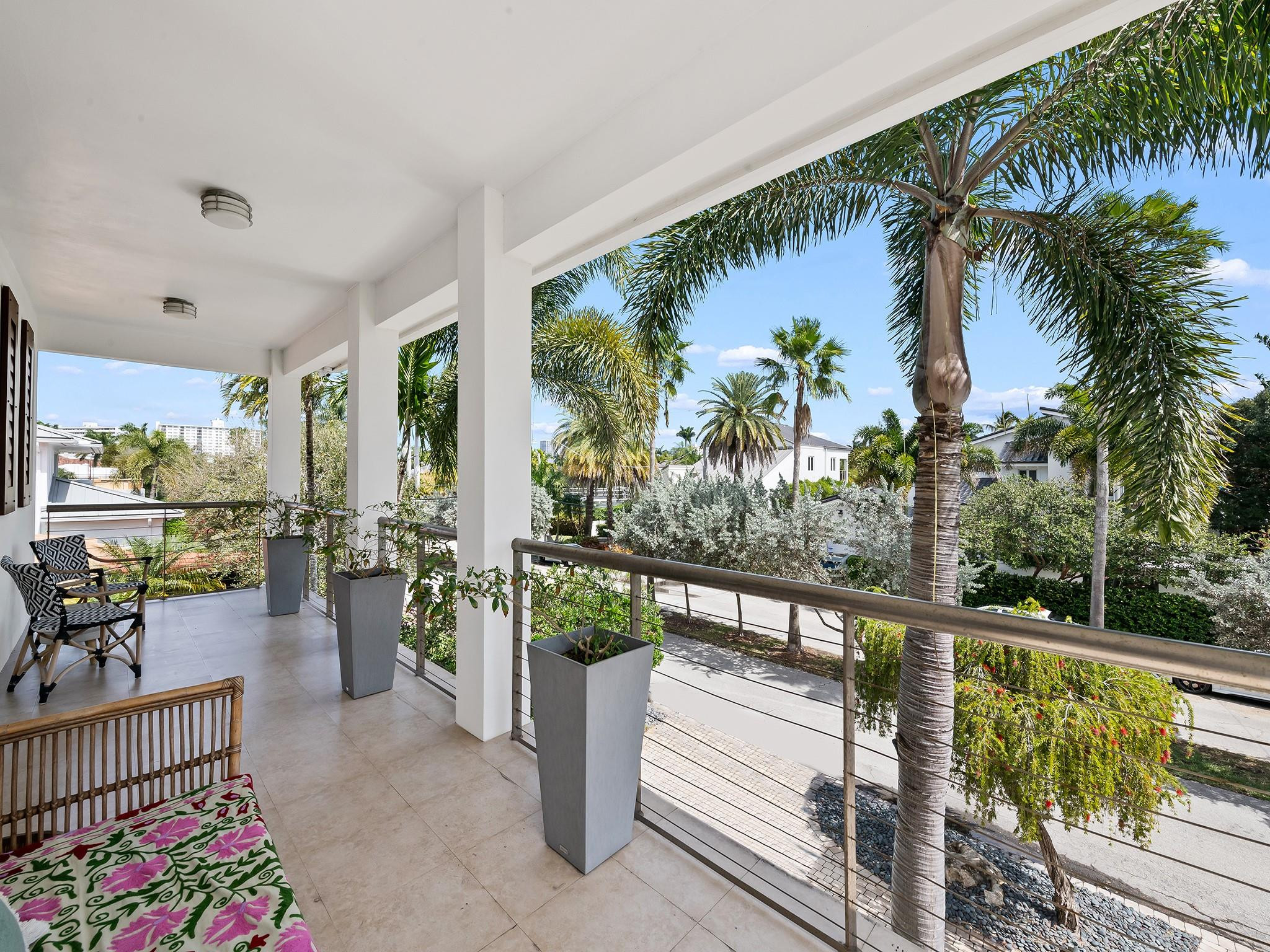 Las Olas Isles - Residential
