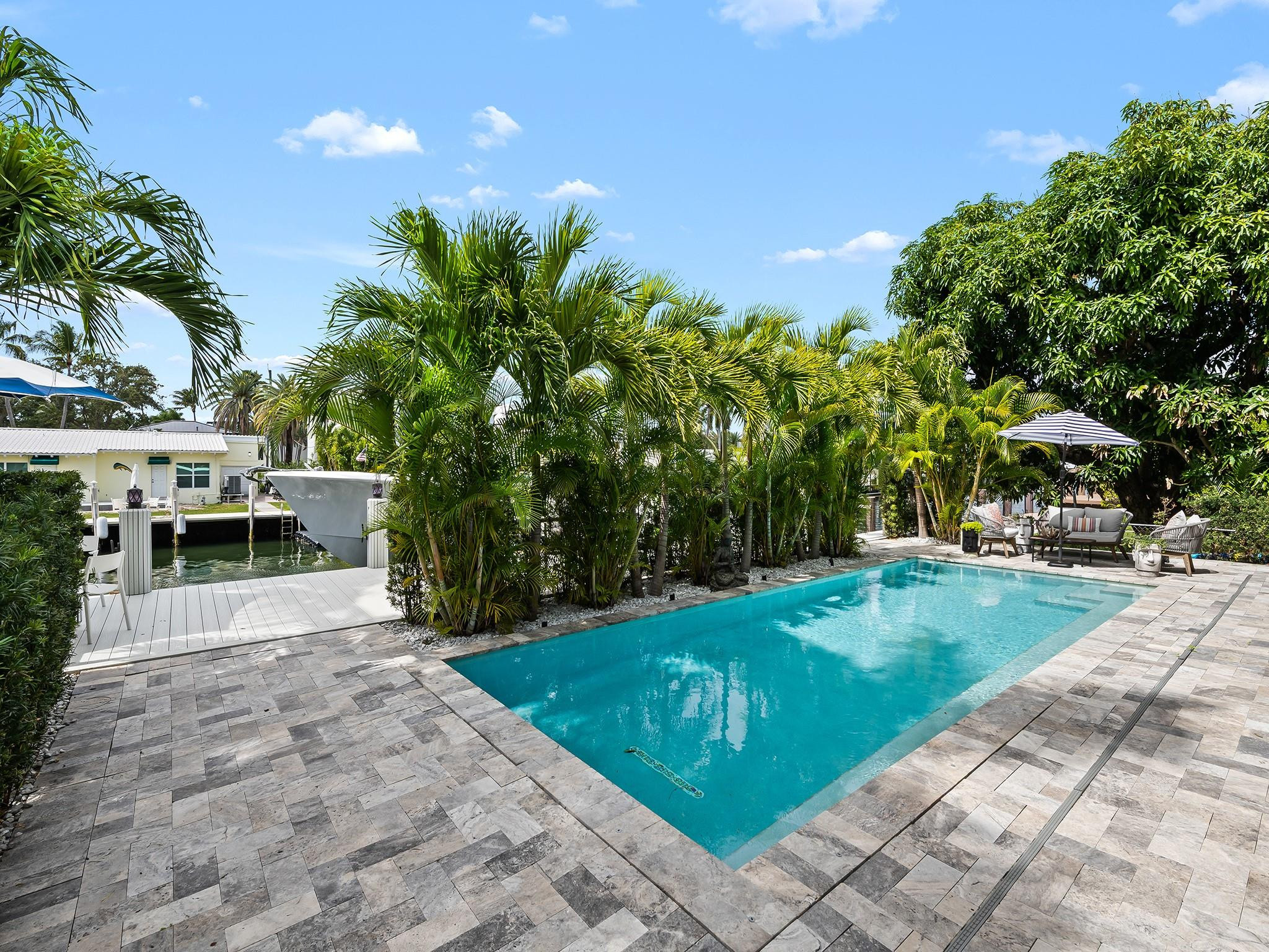 Las Olas Isles - Residential