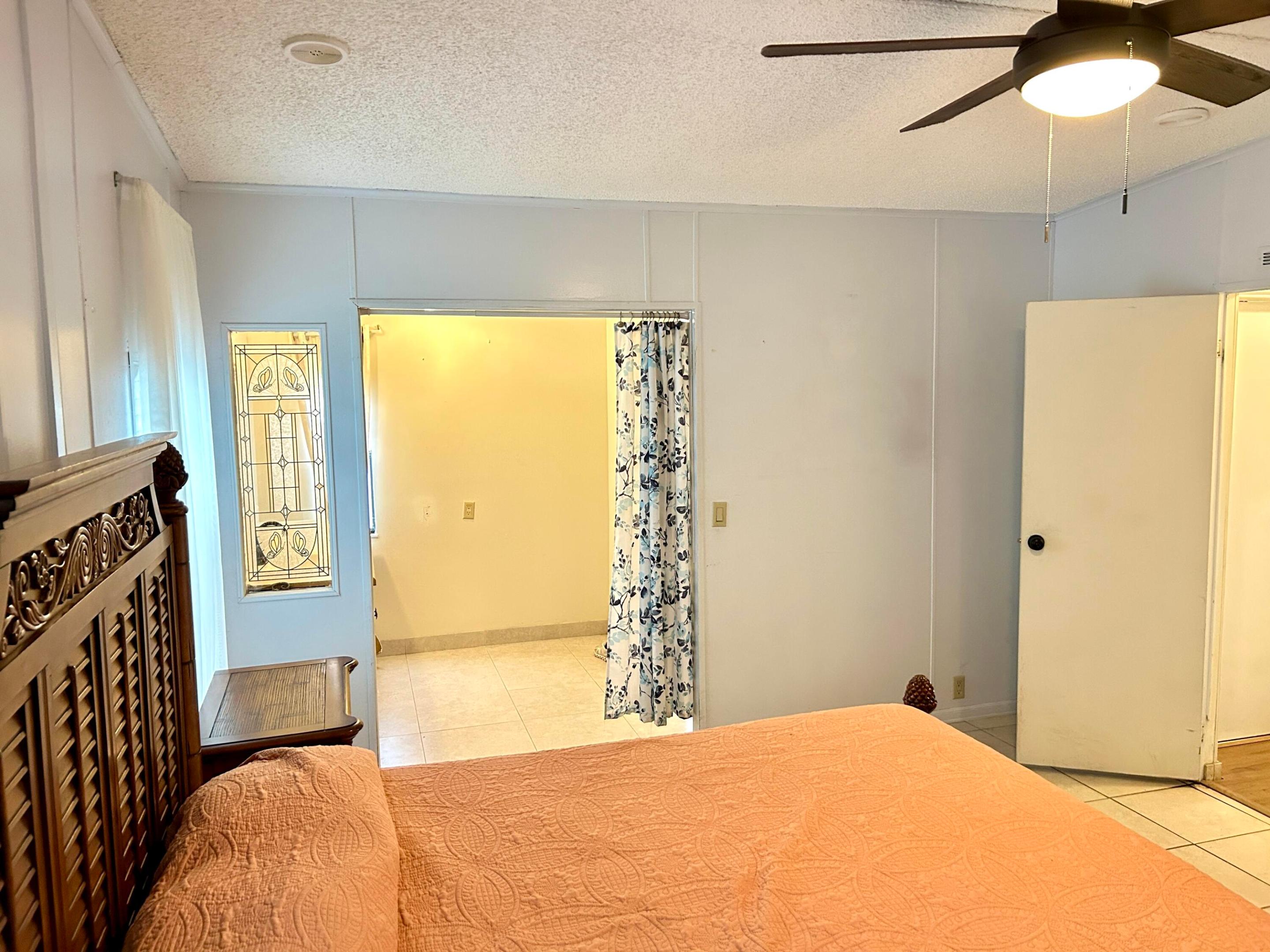 Palm Breeze Club - Residential