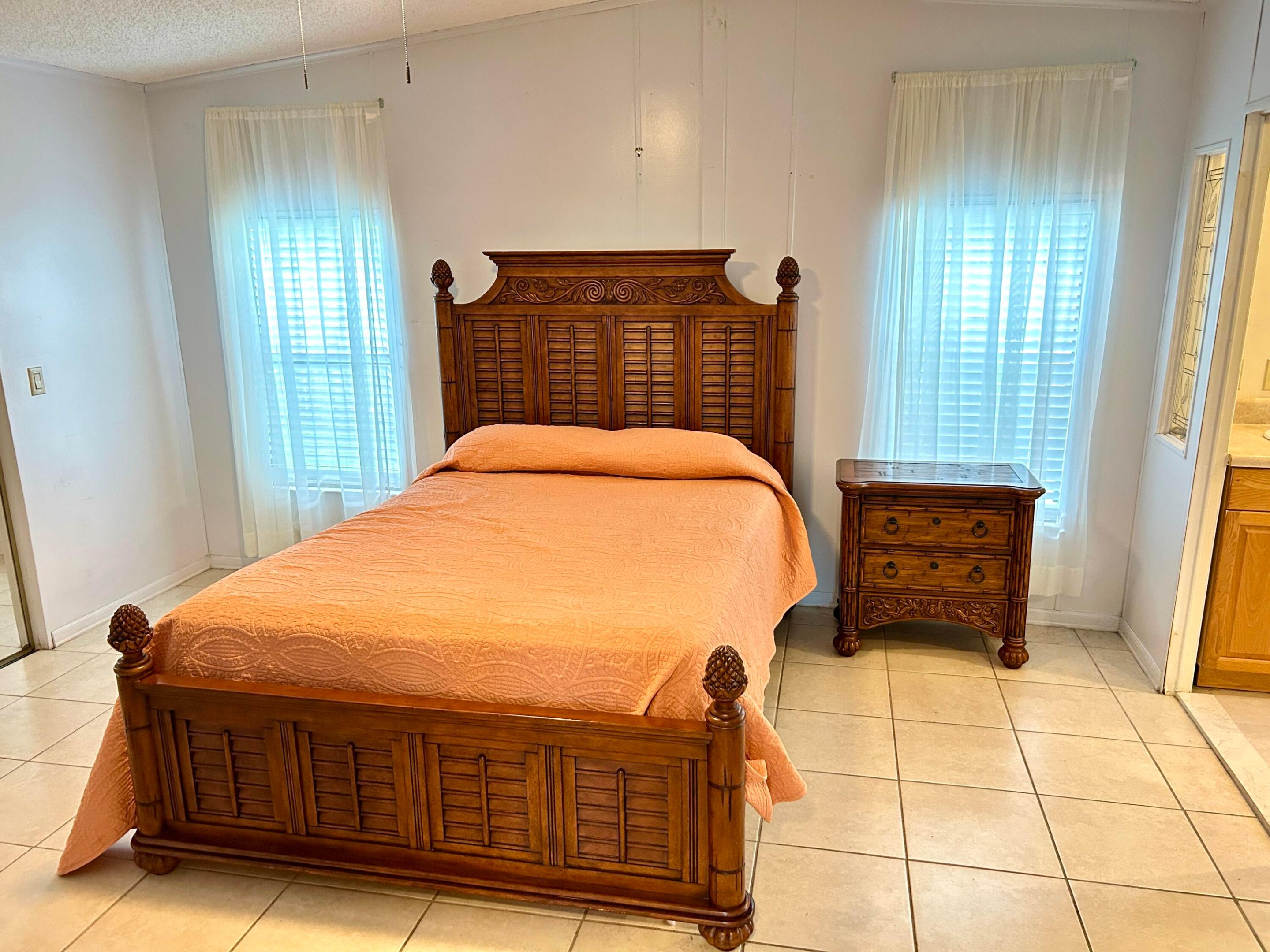 Palm Breeze Club - Residential