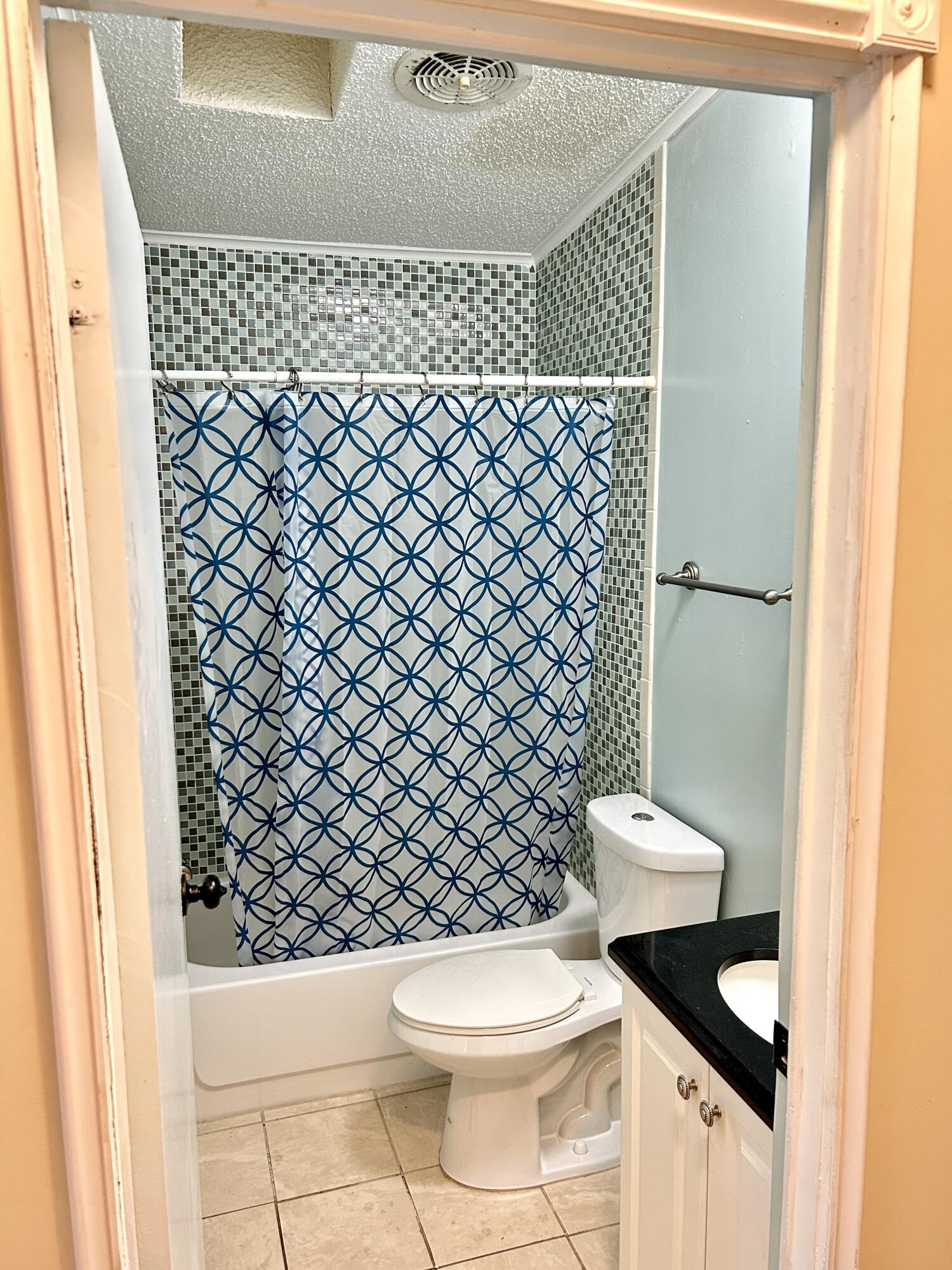 Palm Breeze Club - Residential
