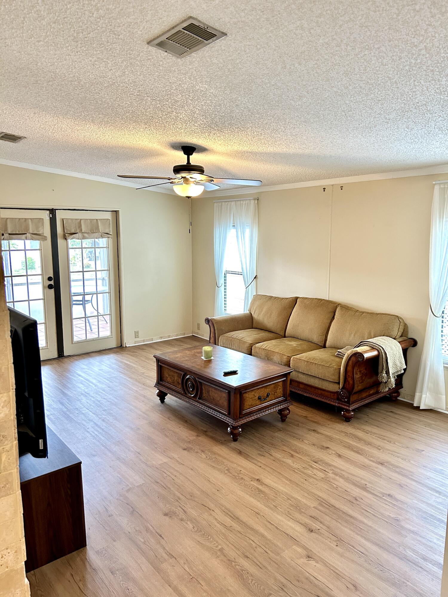 Palm Breeze Club - Residential