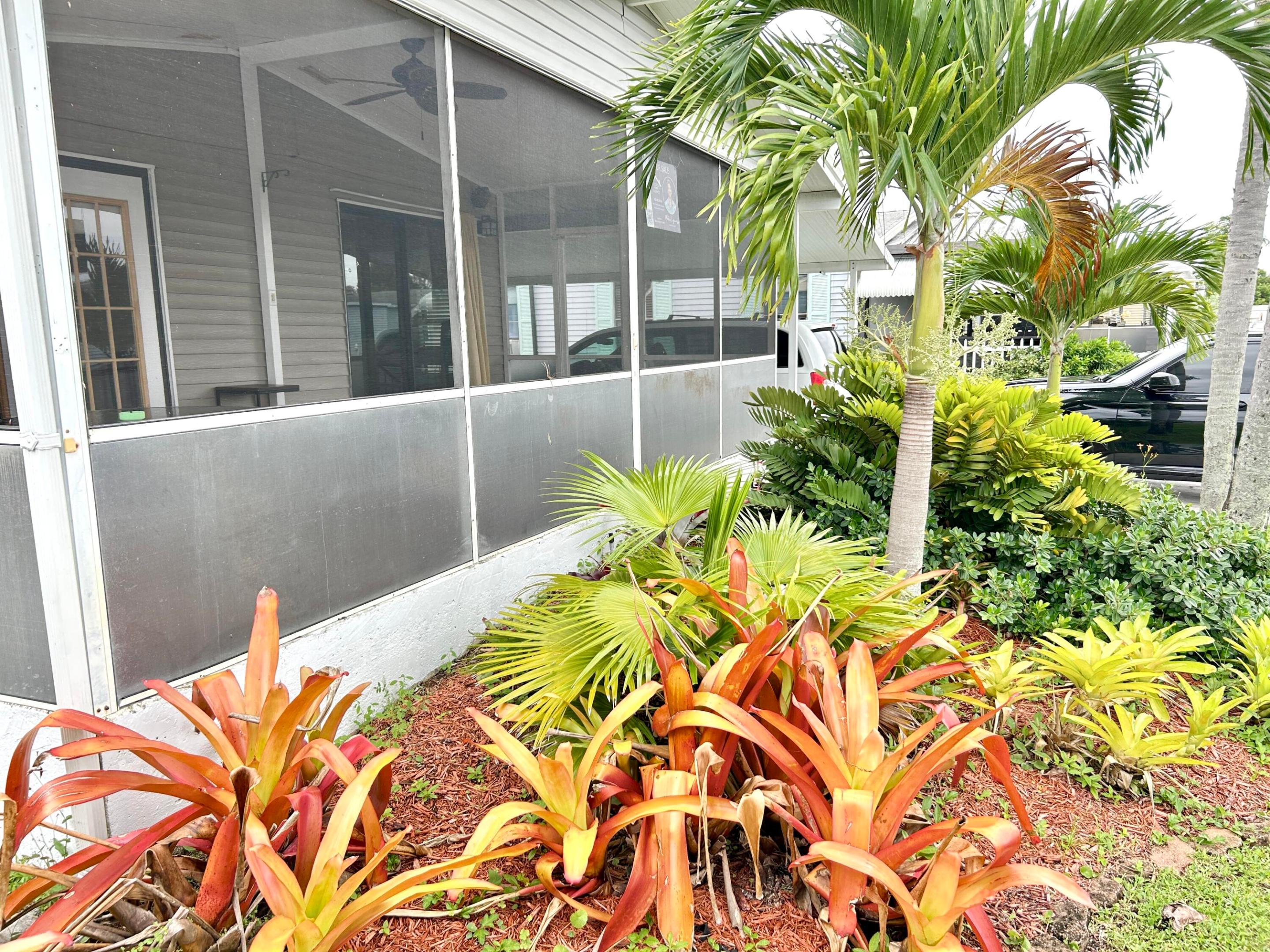 Palm Breeze Club - Residential