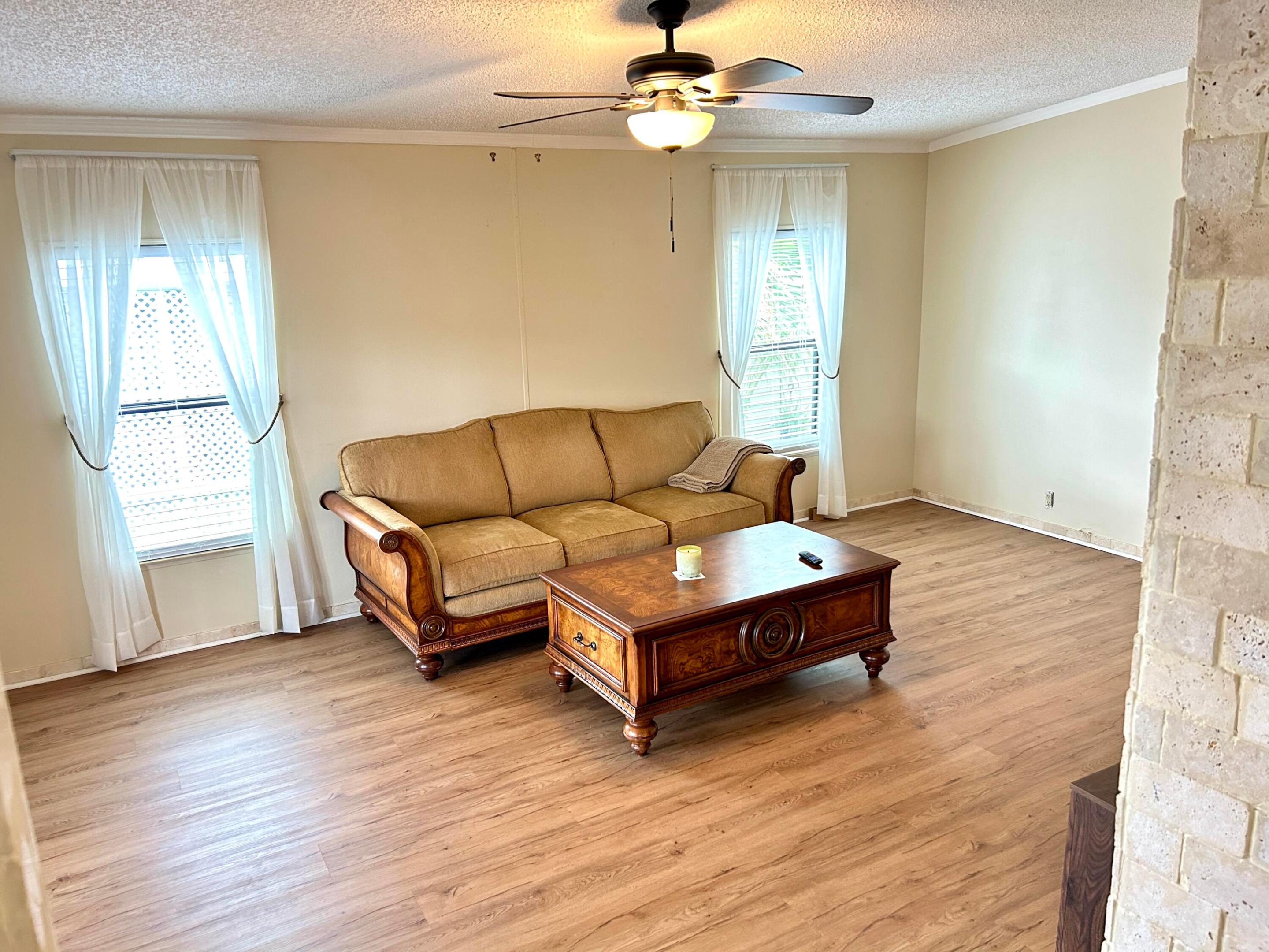 Palm Breeze Club - Residential