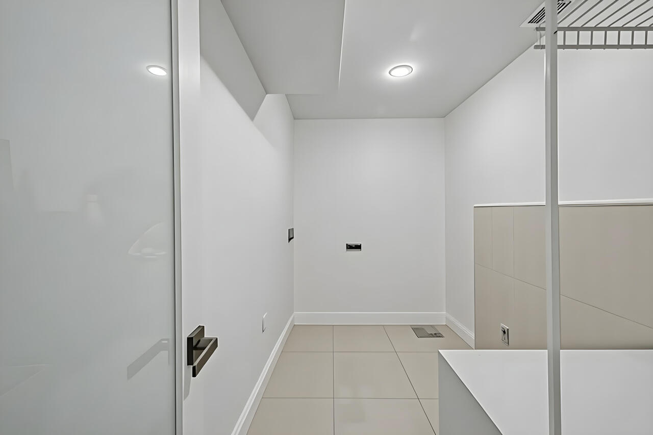 WOODLANDS SEC FIVE - Residential