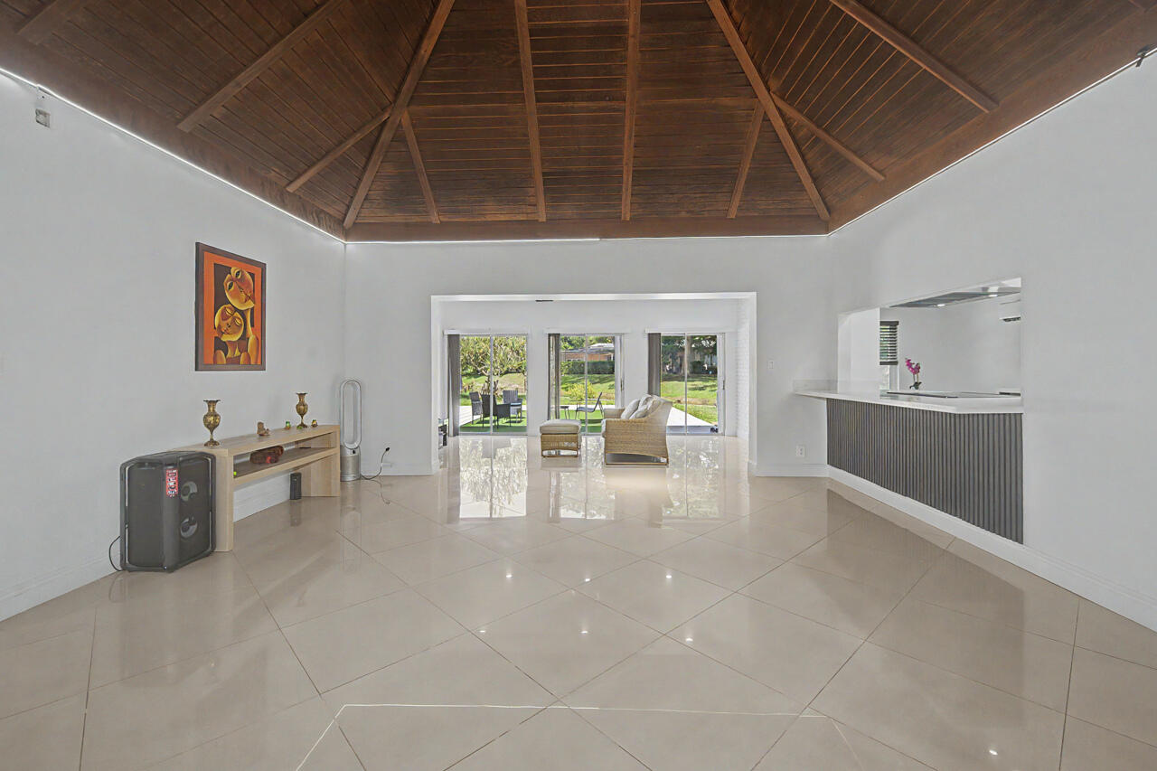 WOODLANDS SEC FIVE - Residential
