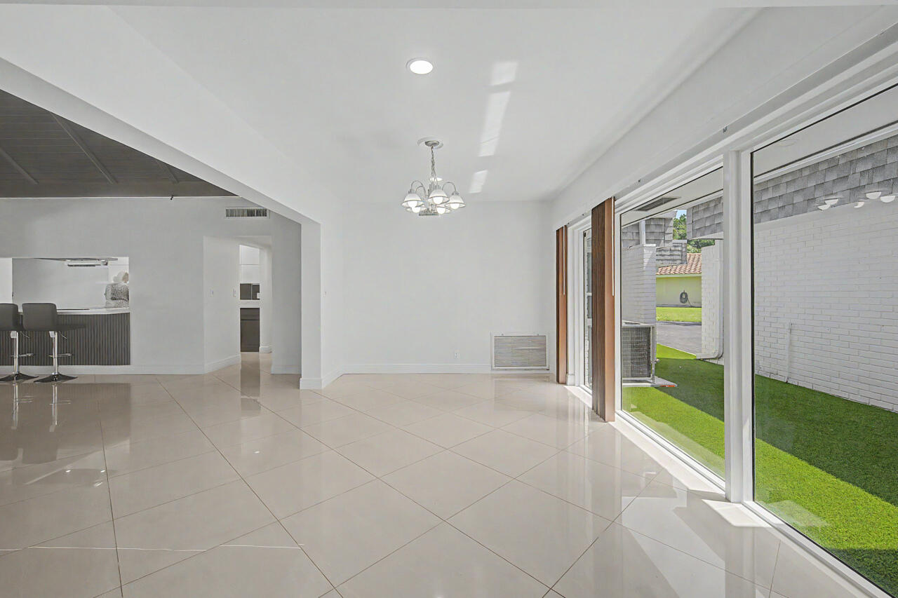 WOODLANDS SEC FIVE - Residential