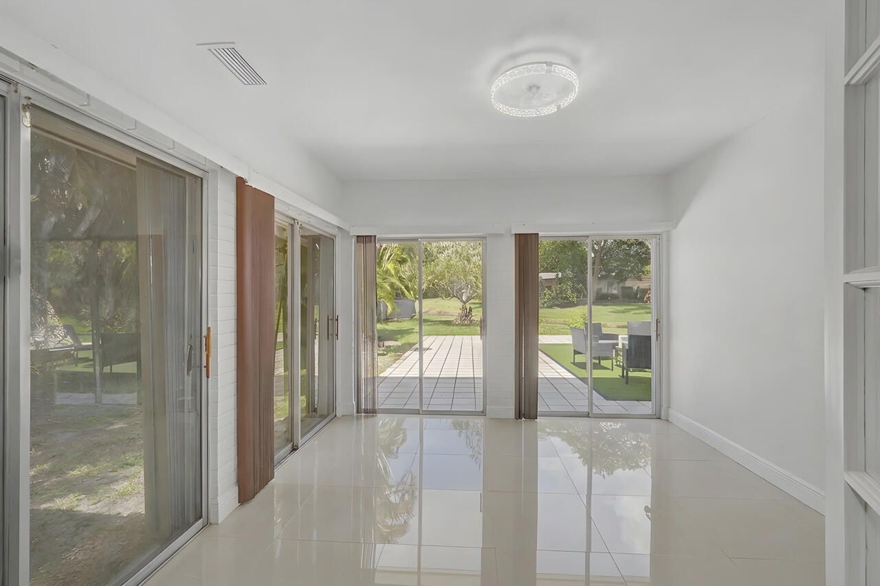 WOODLANDS SEC FIVE - Residential
