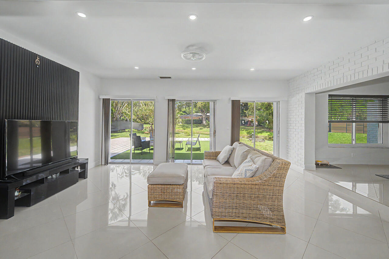 WOODLANDS SEC FIVE - Residential