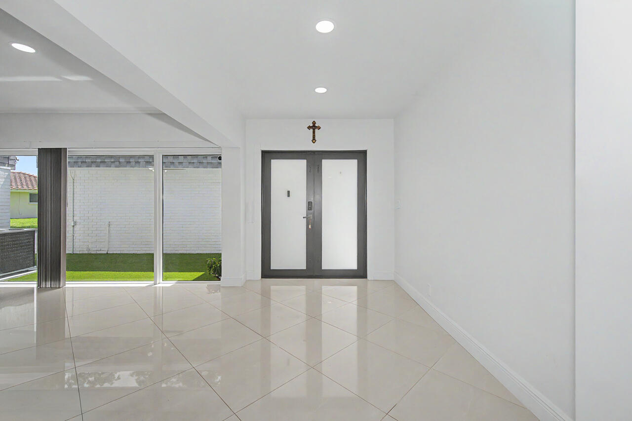 WOODLANDS SEC FIVE - Residential