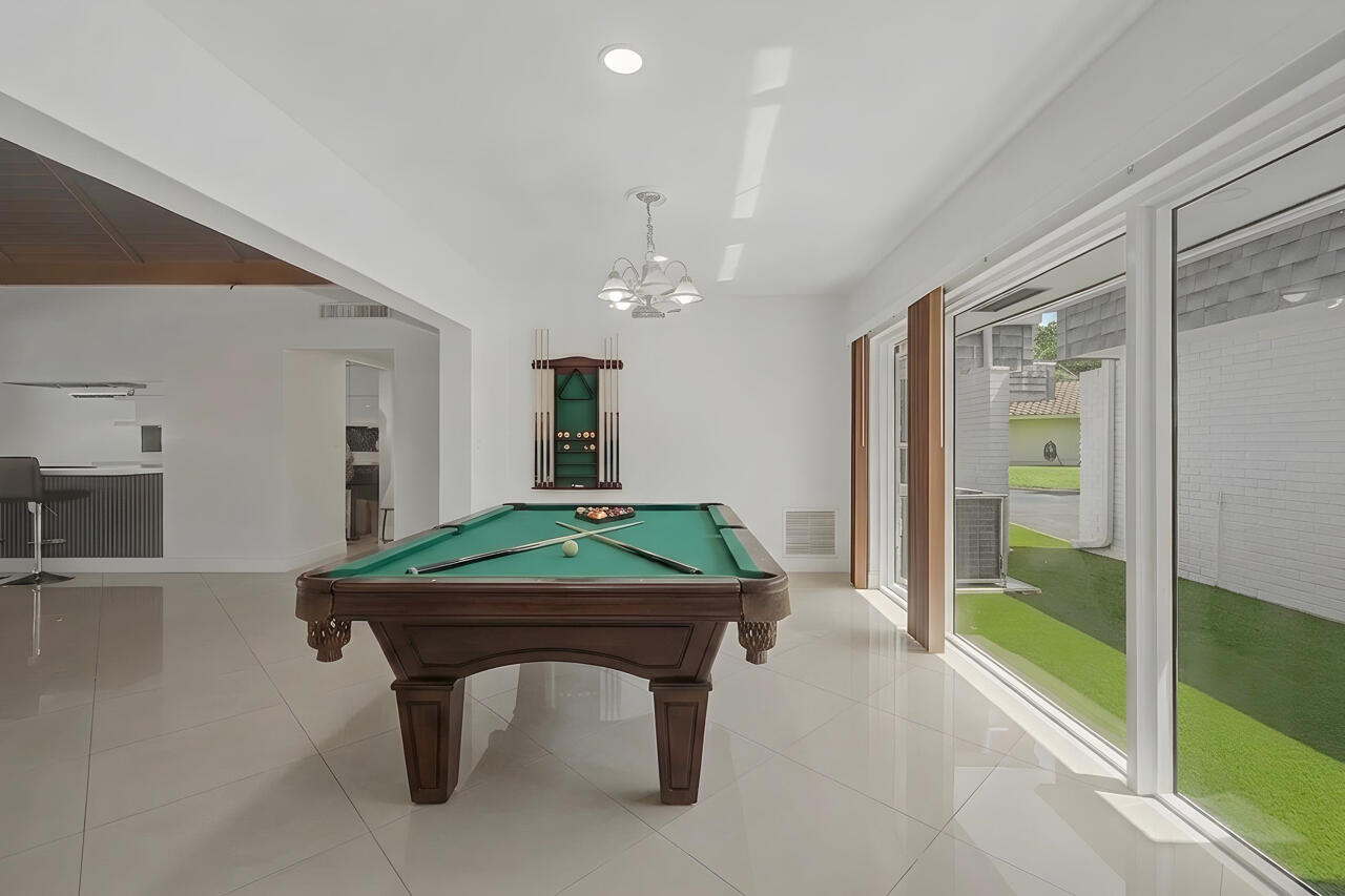 WOODLANDS SEC FIVE - Residential