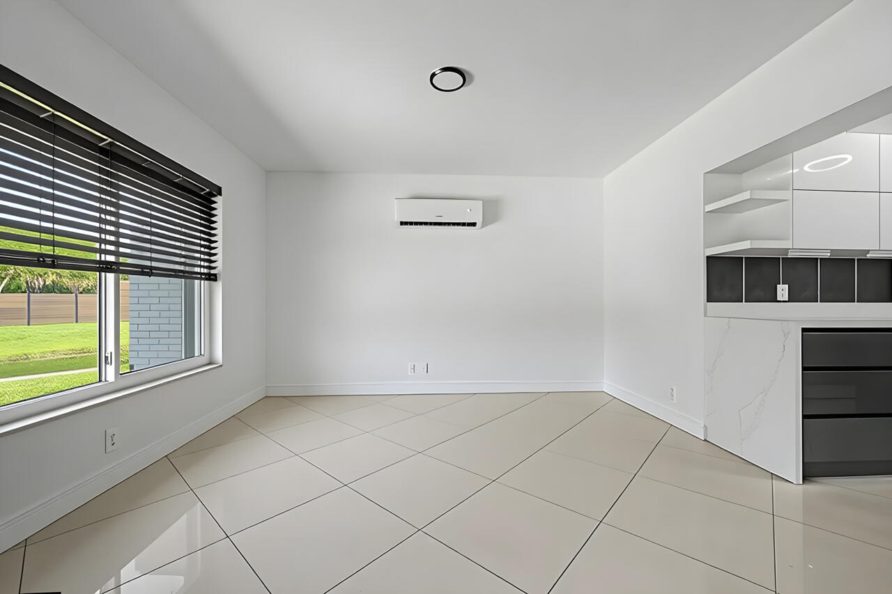 WOODLANDS SEC FIVE - Residential
