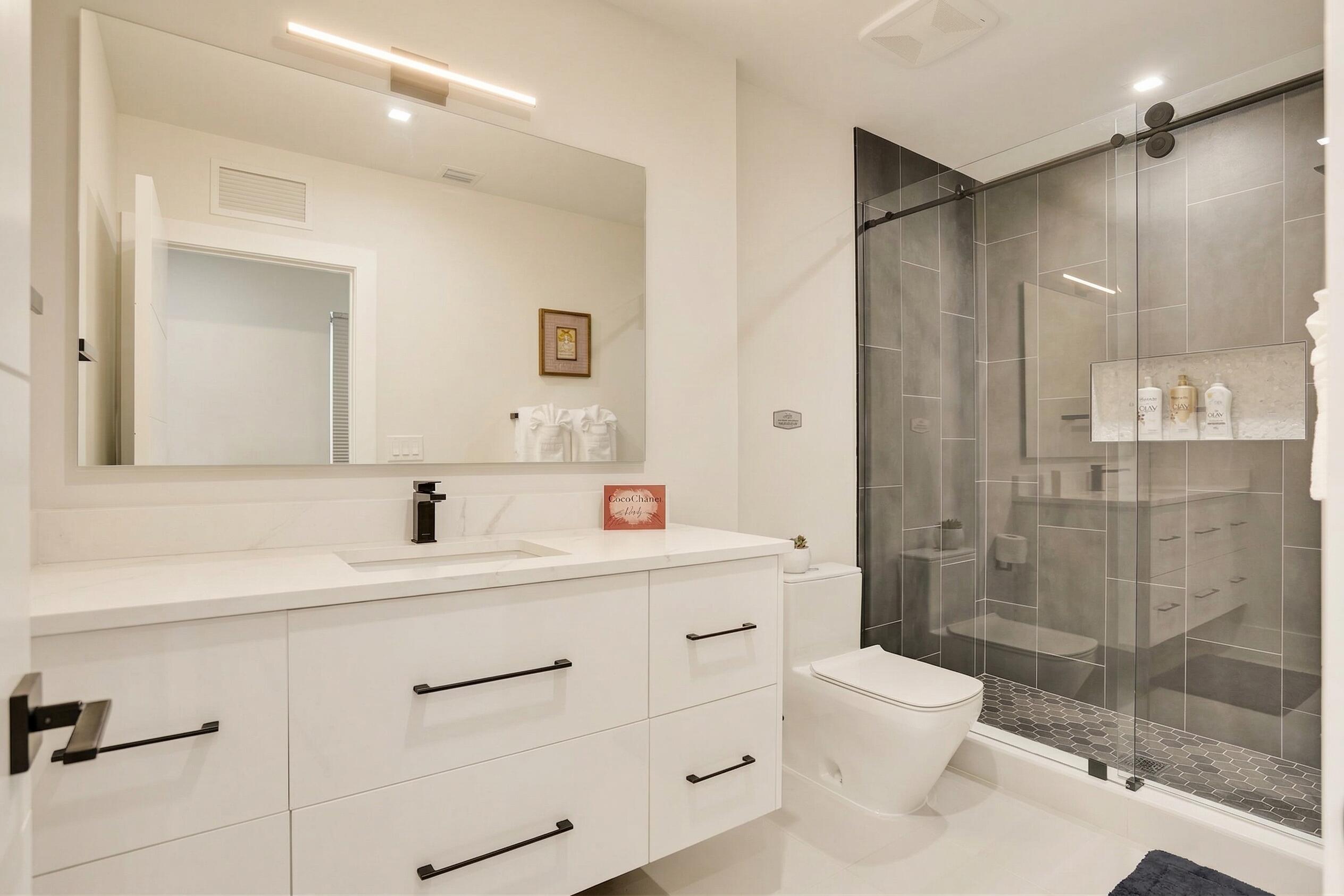 Beverly Heights 1-30 B - Residential Lease
