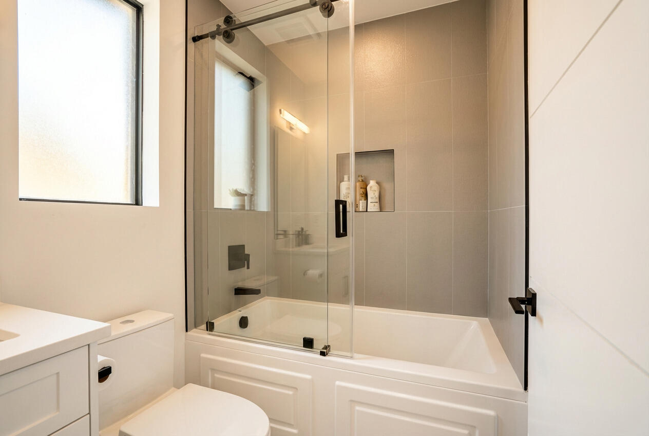Beverly Heights 1-30 B - Residential Lease